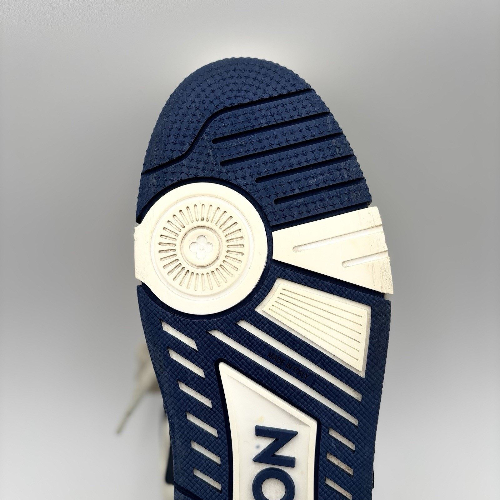 Louis Vuitton Louis Vuitton Skate ' Marine ' | GREAT CONDITION! Size US 9.5 / EU 42-43 - 19 Thumbnail