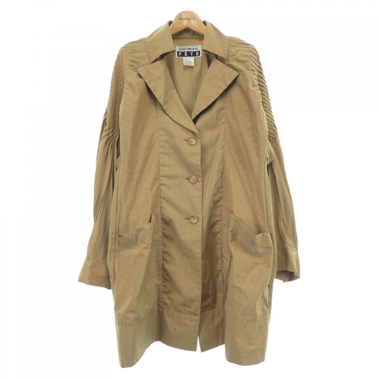 Issey Miyake Issey Miyake Issey Miyake IF97FA013 Coat Others Outerwear IF97FA013 DUTY FREE for USA Size ONE SIZE - 1 Thumbnail