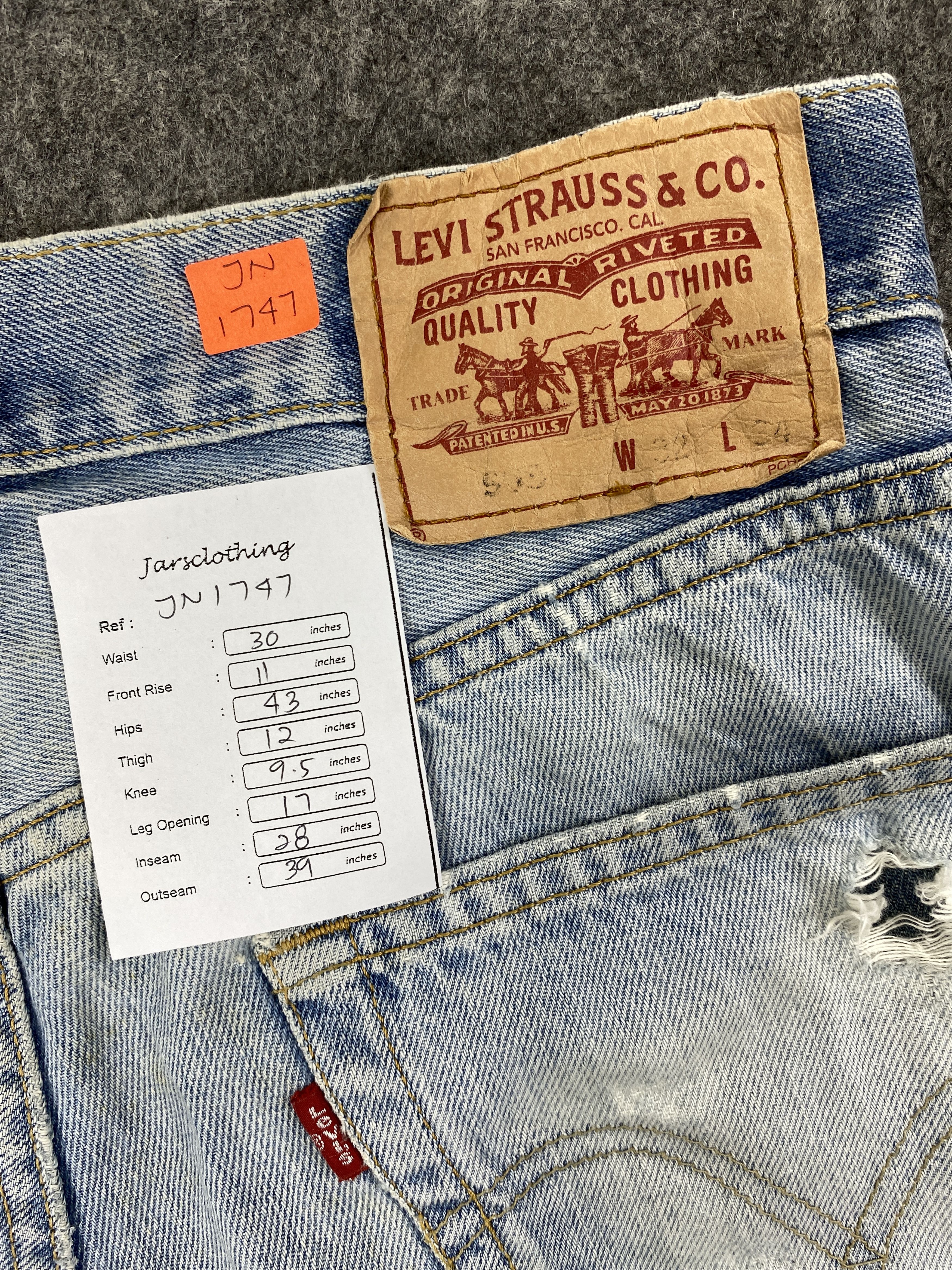 Levi's Light Blue Wash Vintage Levi's 505 Jeans 30x28 Denim -JN1747 Size US 30 / EU 46 - 7 Thumbnail