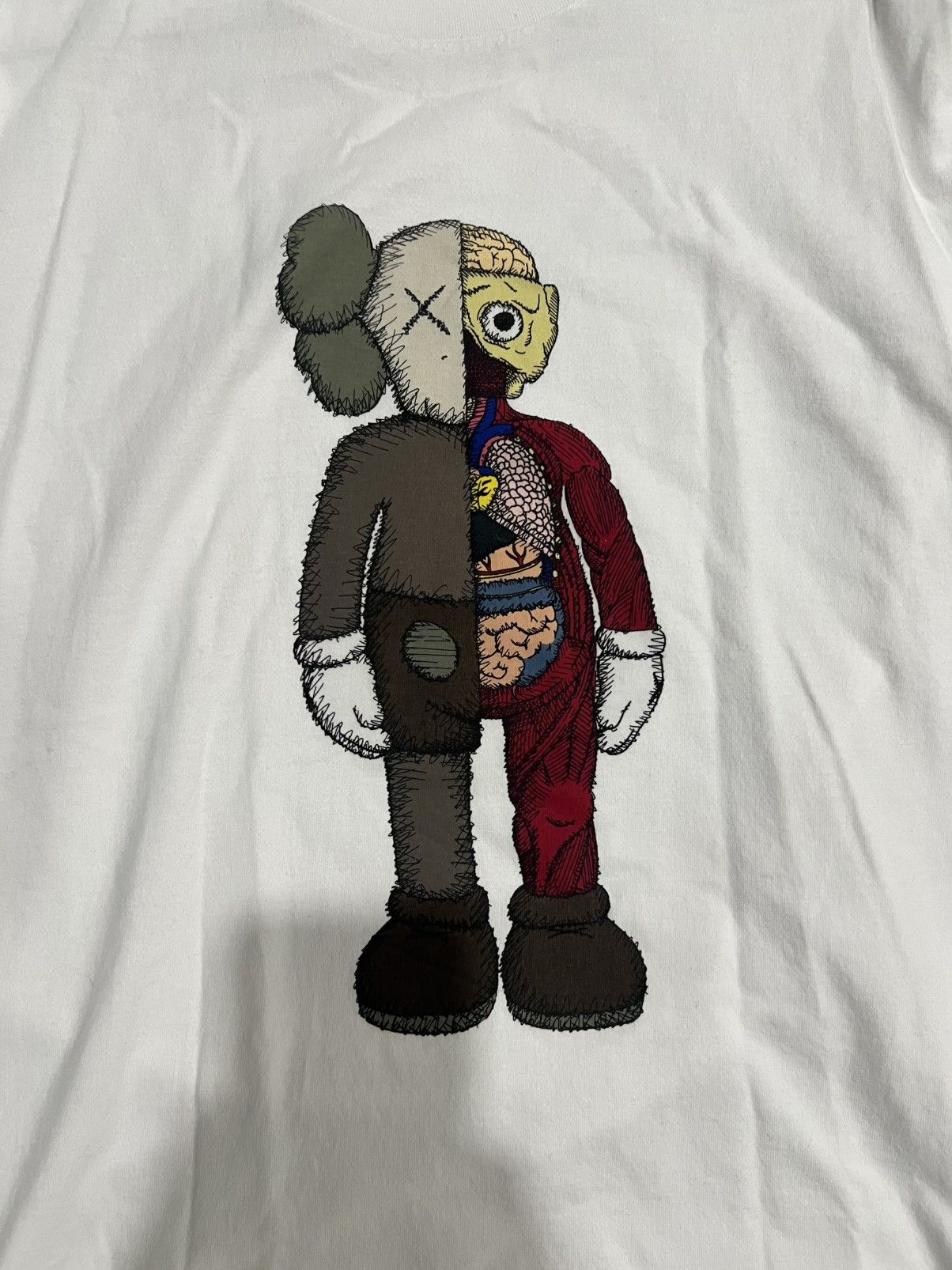 Kaws × Uniqlo Kaws X Uniqlo - Flayed Tee Size Large Size US L / EU 52-54 / 3 - 2 Thumbnail