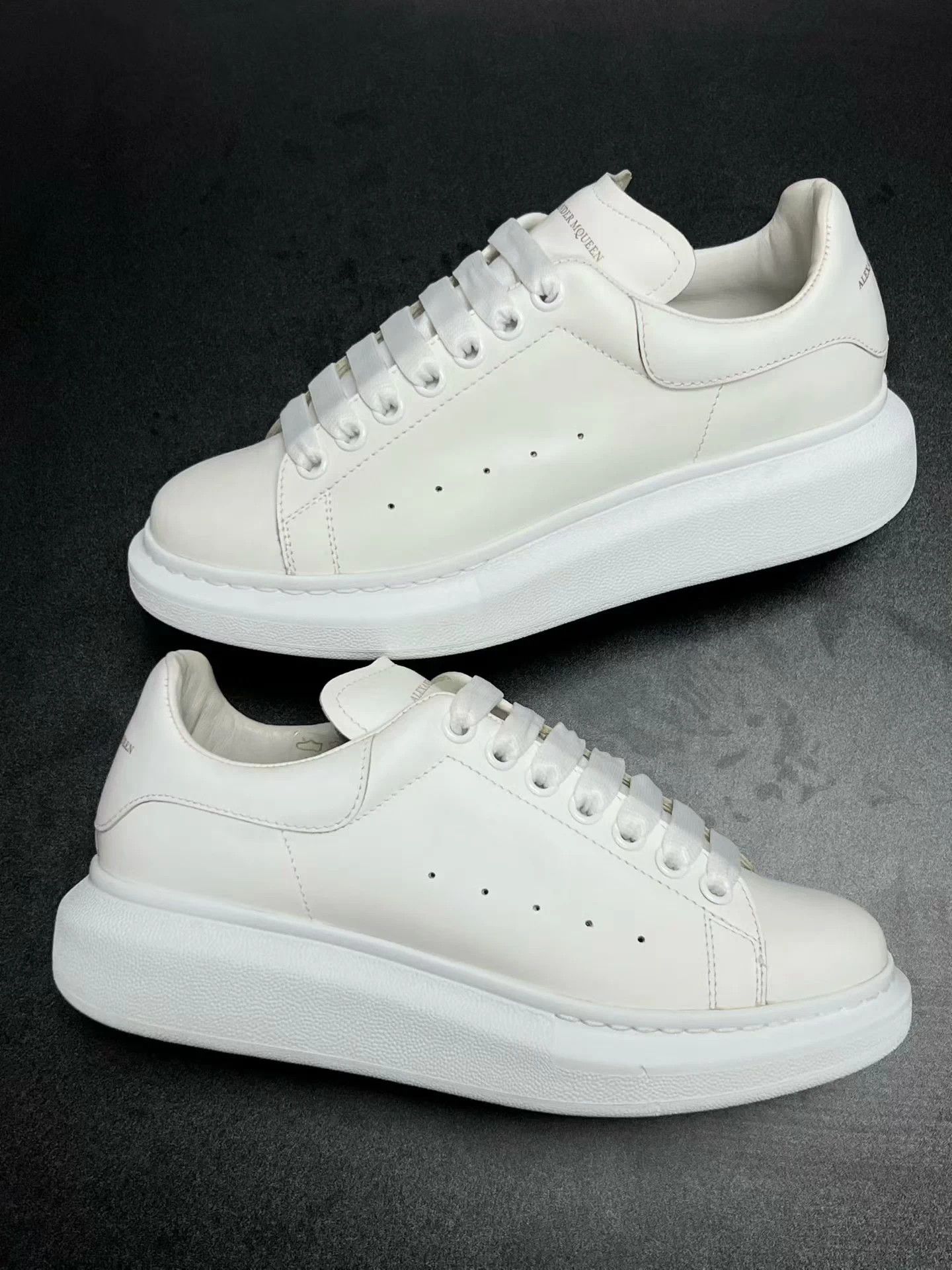 Alexander McQueen McQ Leather Low Top Sneaker White Sole Size 39 Size US 8 / IT 38 - 5 Thumbnail
