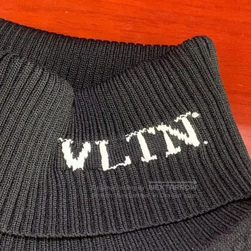 Valentino Valentino Black Wool Women's Pullover Sweater . Size S / US 4 / IT 40 - 4 Thumbnail