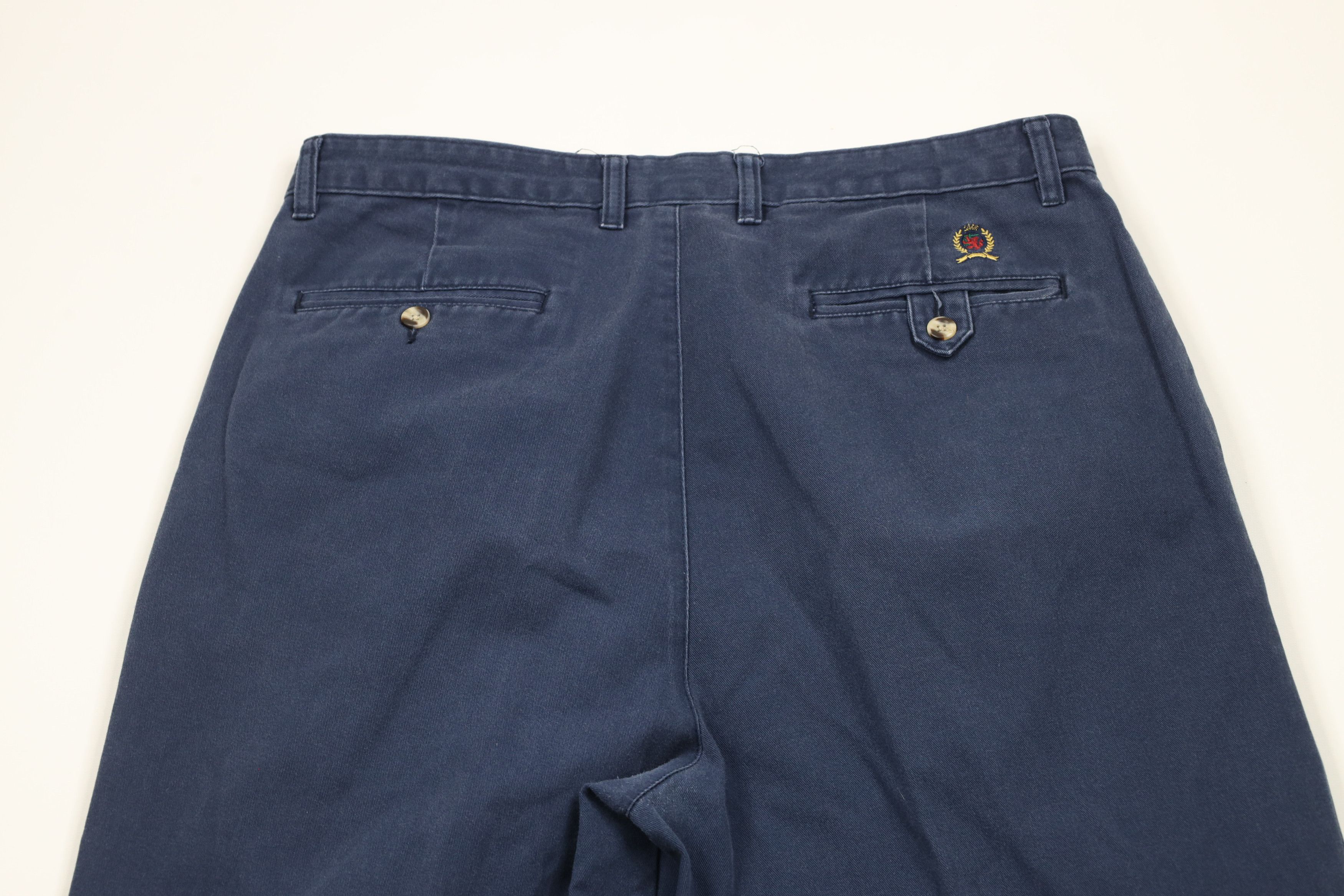 Tommy Hilfiger × Vintage Vintage 90s Tommy Hilfiger Cuffed Wide Leg Chino Pants Size US 34 / EU 50 - 9 Thumbnail