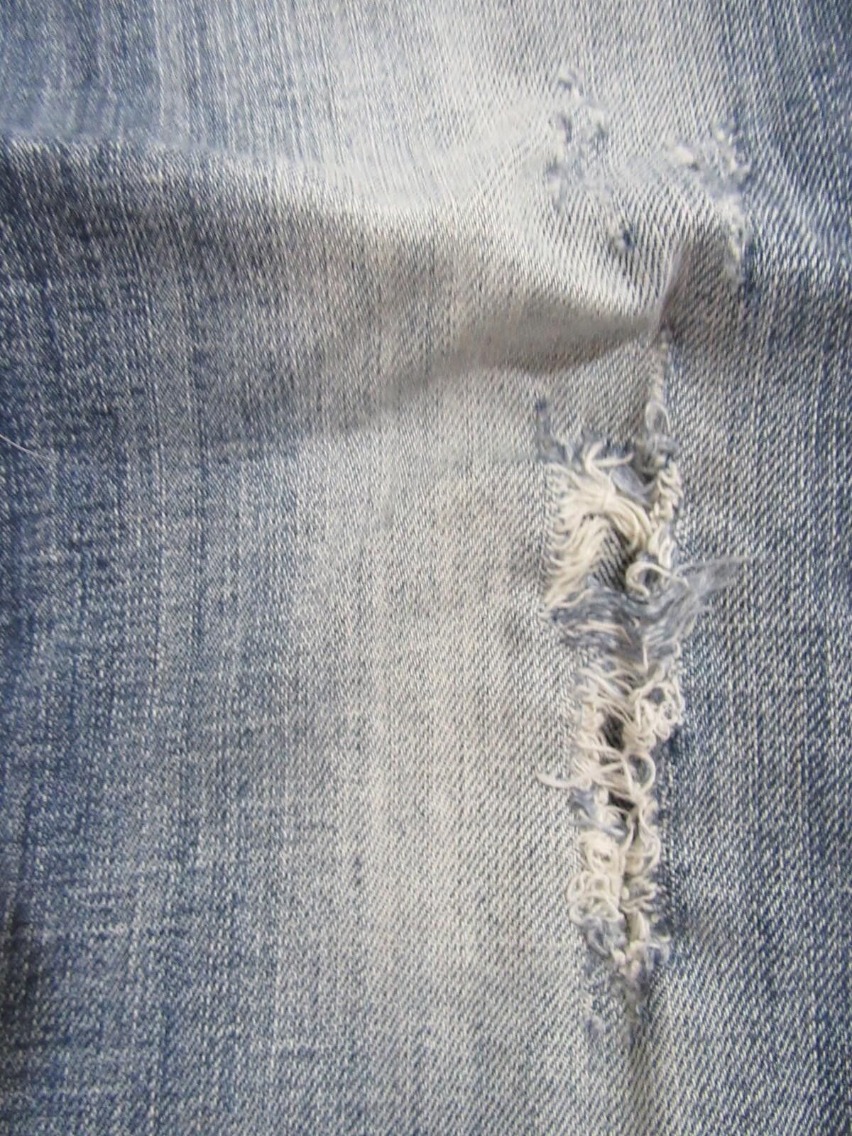 Designer Vigoss Jeans Size 7 Distressed Denim EUC Size 30" / US 8 / IT 44 - 2 Thumbnail