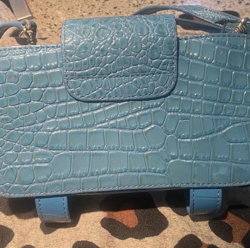 DKNY Vintage DKNY Teal crocodile leather cross body purse! Size ONE SIZE - 2 Thumbnail