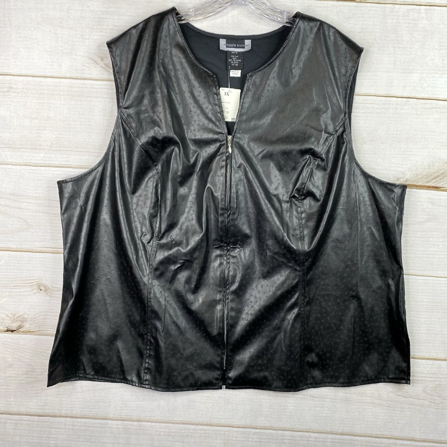 Vintage Maggie Barnes 3X Faux Leather Vest Black Pebbled Full Zip Lightweight Biker NWT Women's Vest 3X Black Zipper VINTAGE Size XXL / US 16-18 / IT 52-54 - 2 Thumbnail