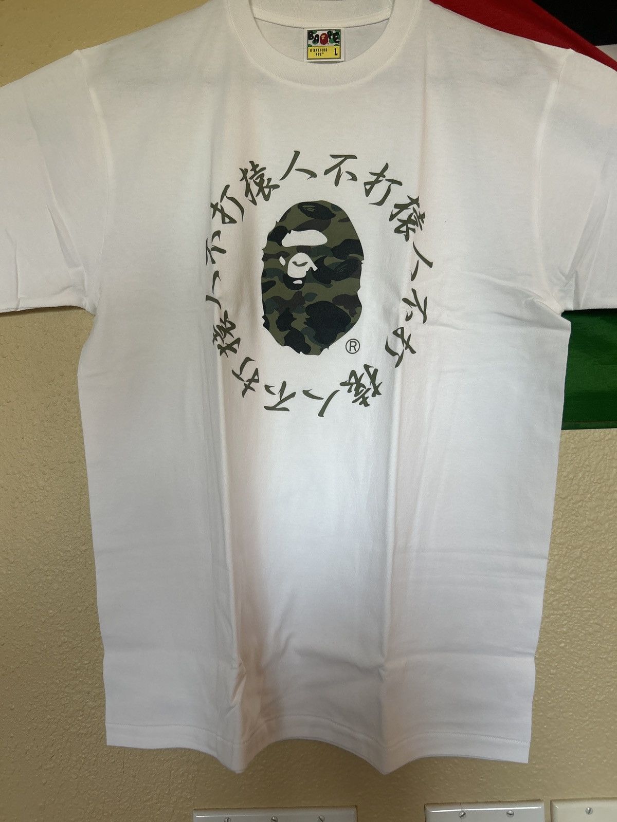 Bape Bape Camo Kanji logo T-shirt Size US L / EU 52-54 / 3 - 1 Thumbnail