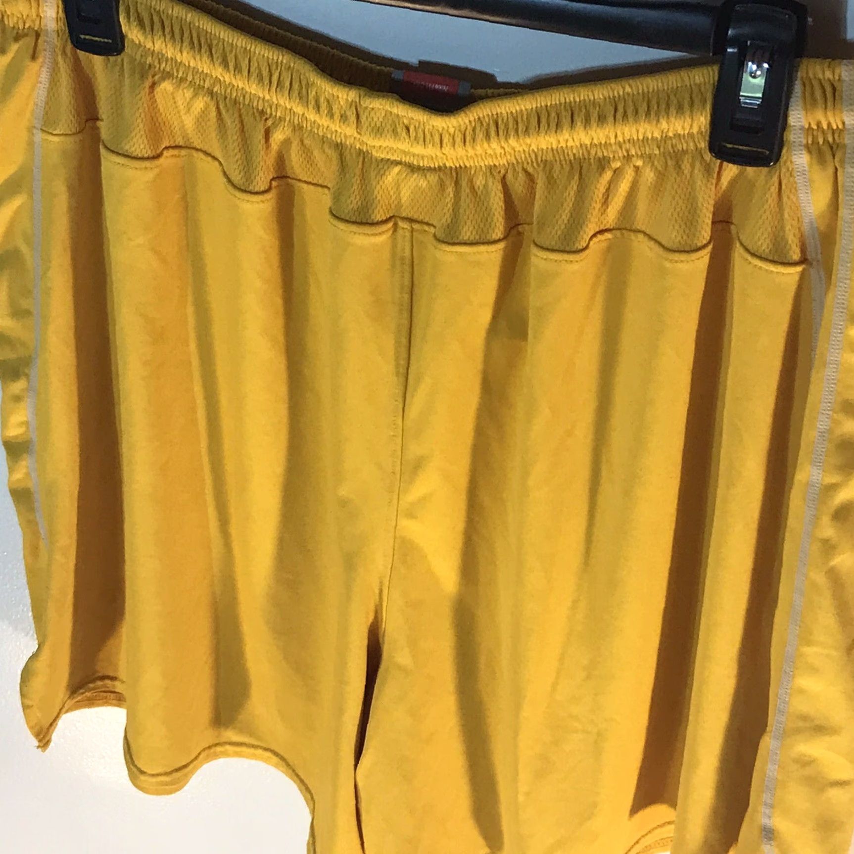 Nike Nike Dri-Fit Yellow Athletic Shorts Mens XL Elastic Waist Drawstring Activewear Size US 36 / EU 52 - 3 Thumbnail