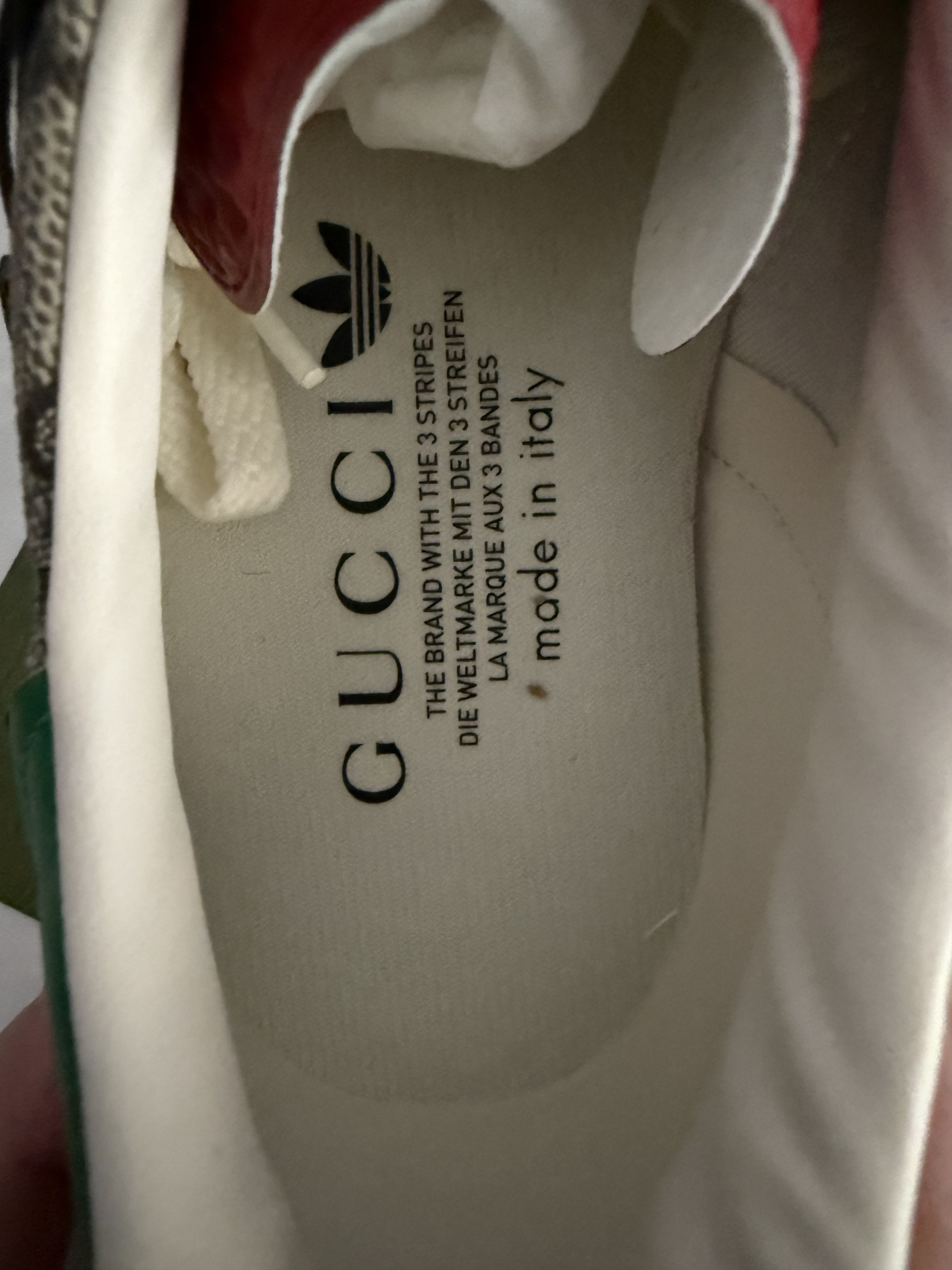Gucci Gucci x Adidas Gazzelle GG Supreme Size US 9 / EU 42 - 11 Thumbnail