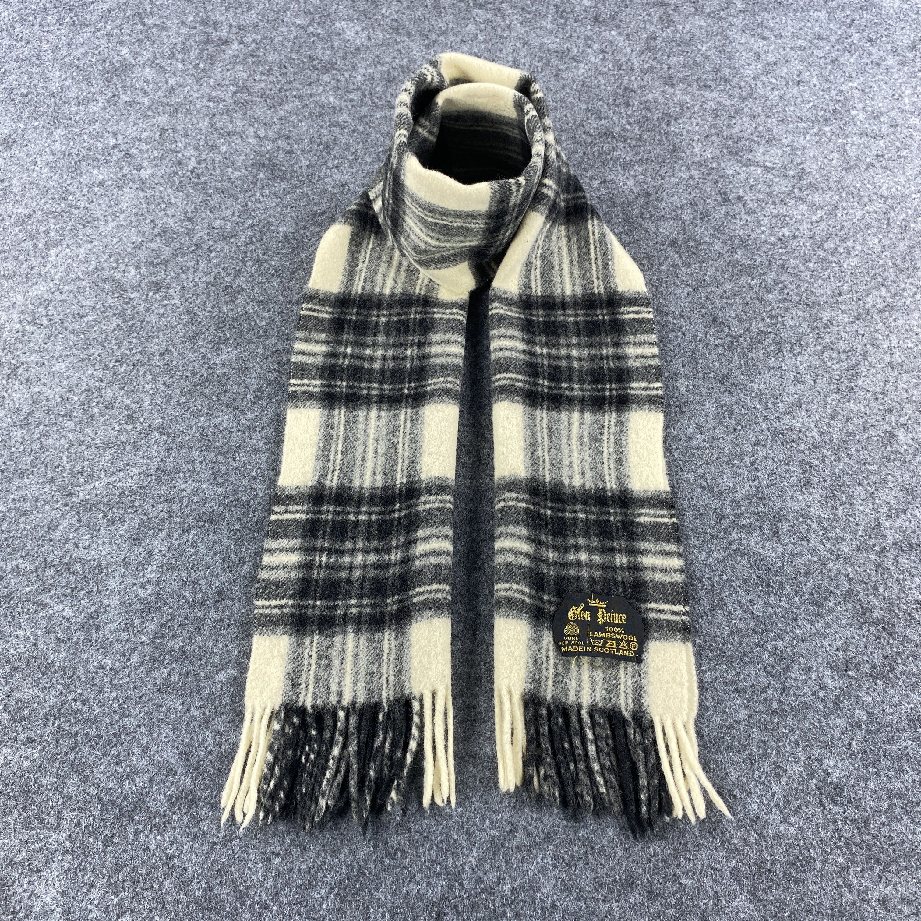 Vintage Glen Prince Scarf # Muffler # Neckwear # D541 Size ONE SIZE - 1 Thumbnail