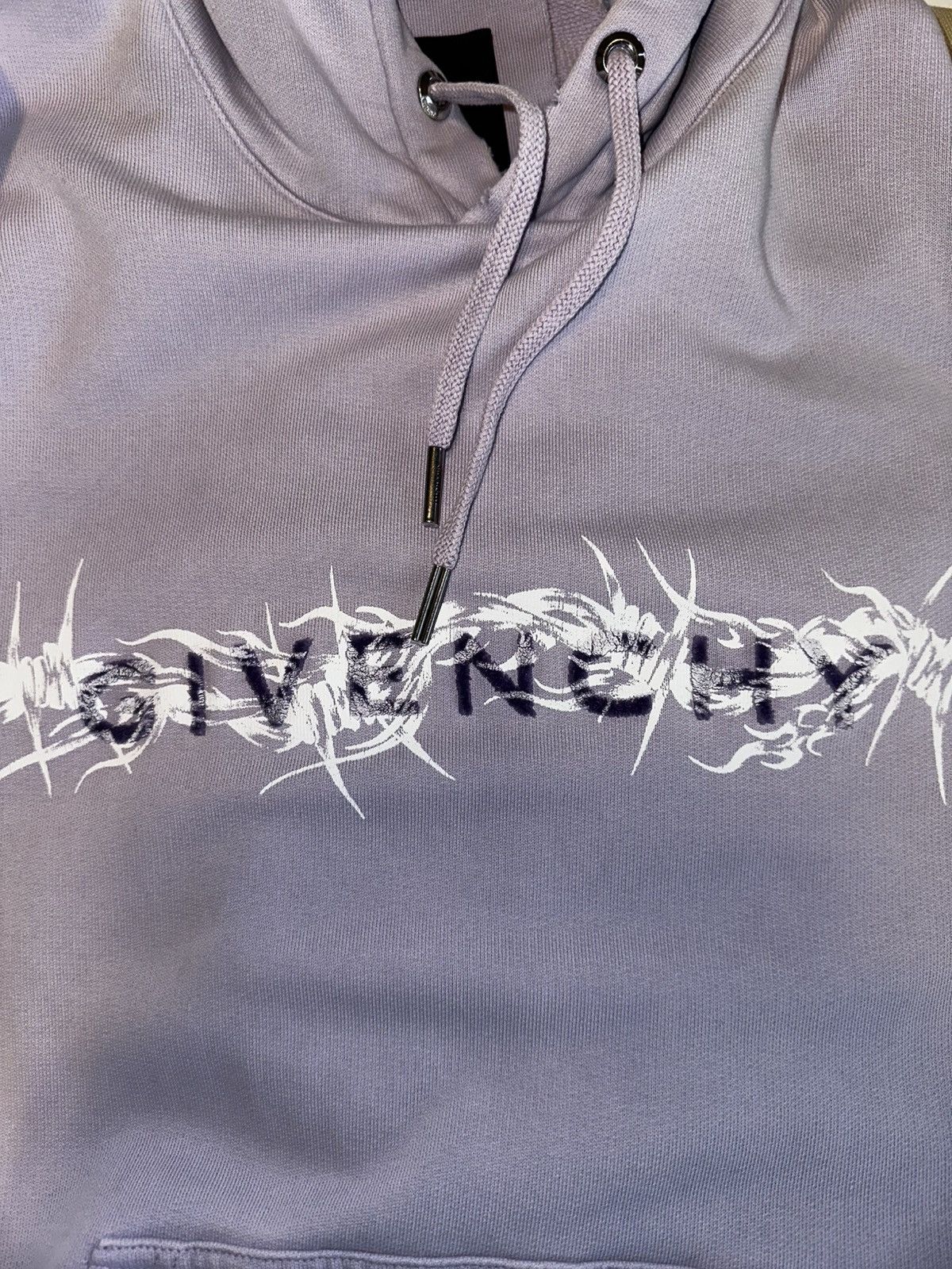 Givenchy Givenchy Purple Barbed Wire printed hoodie Size US XL / EU 56 / 4 - 4 Thumbnail