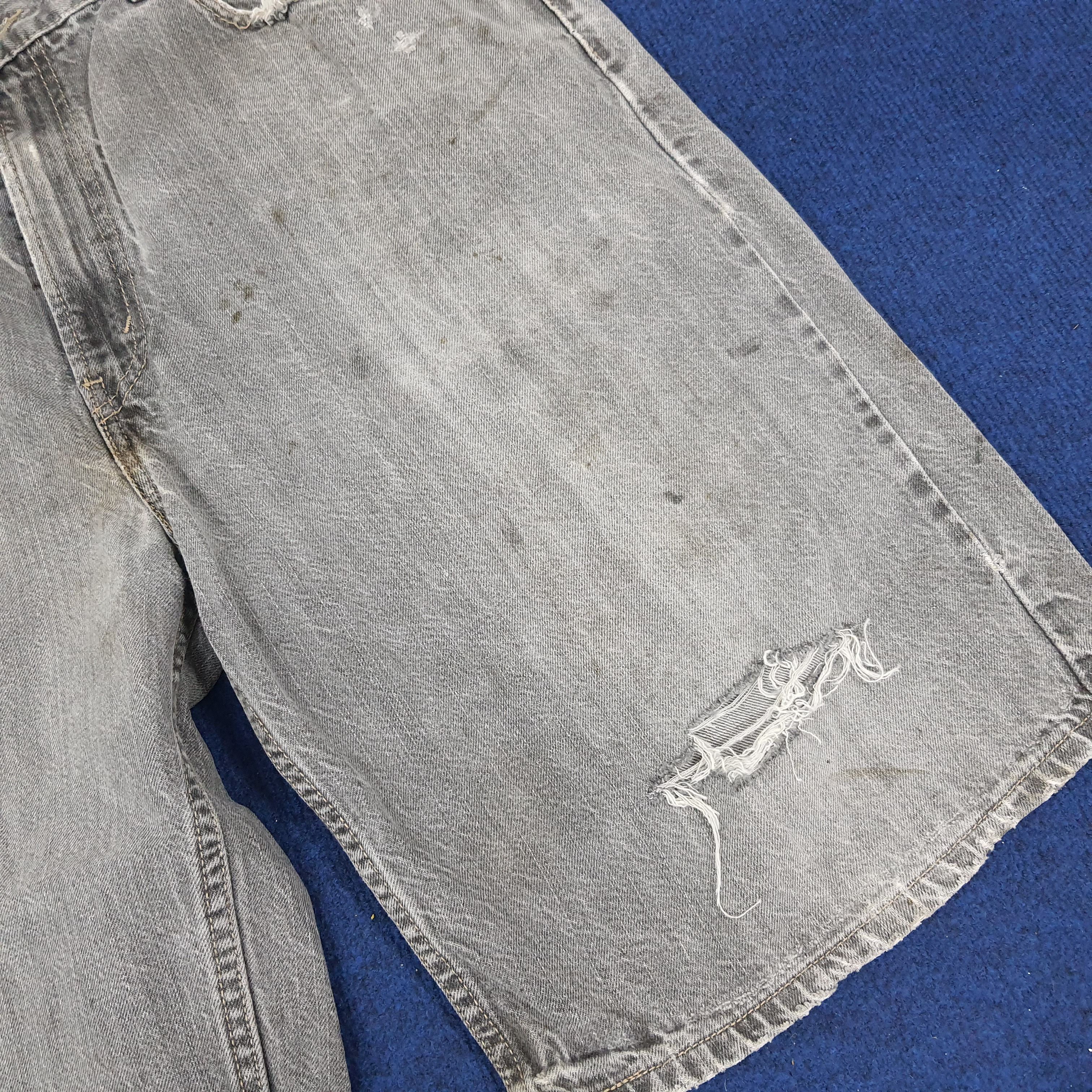 Levi's × Vintage Vintage Levi's 569 Loose Distressed Short Jeans Size US 36 / EU 52 - 10 Thumbnail
