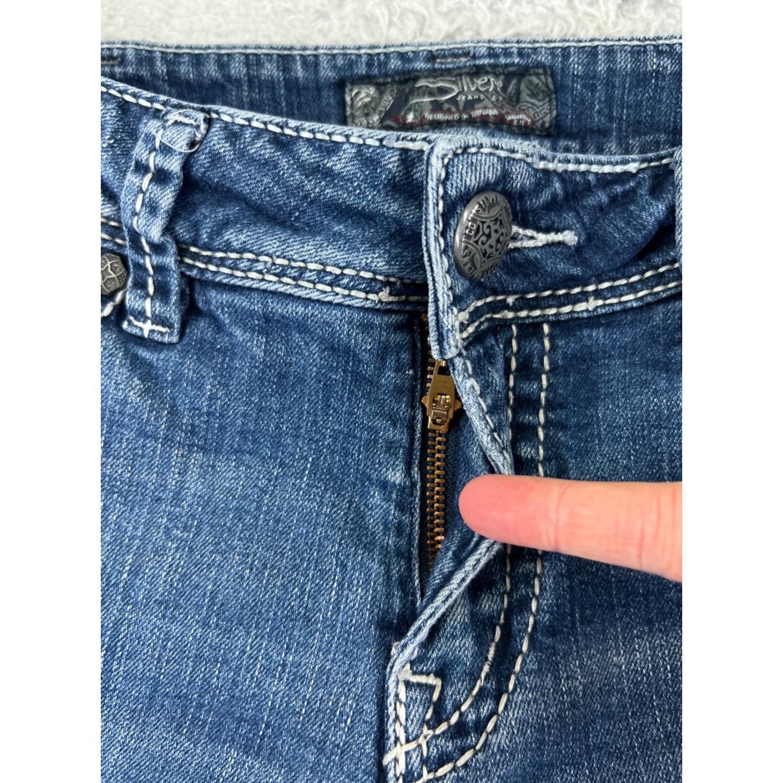 Silver Jeans Co. Silver Jeans Pants Womens 31 Blue Denim Suki Bootcut Low Rise 29x28 Embroidered Size 24" / US 00 / IT 34 - 5 Thumbnail