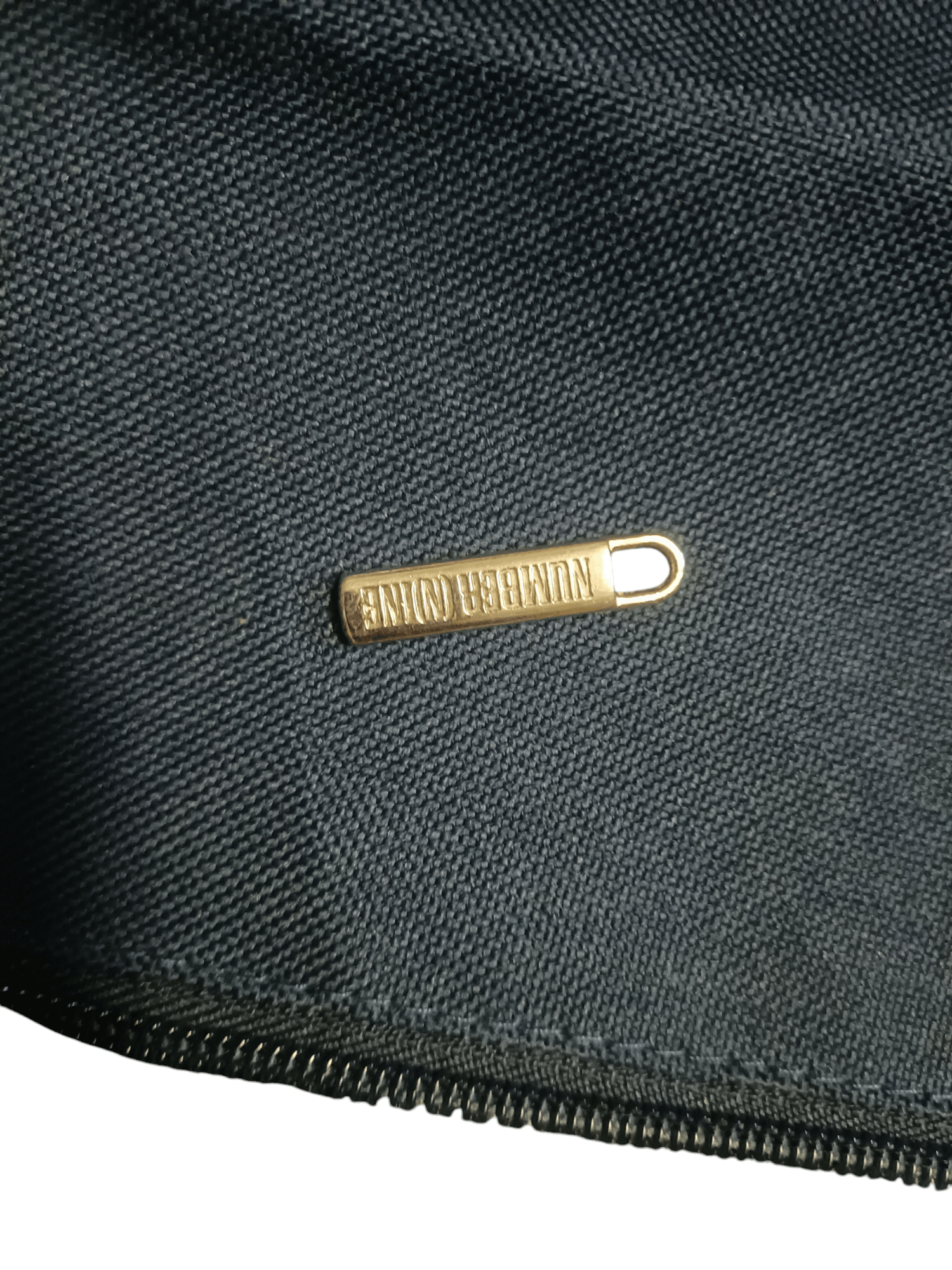 Number (N)ine Number (N)ine x Malboro Portable Magnetic Button Folded Bag Size ONE SIZE - 7 Thumbnail