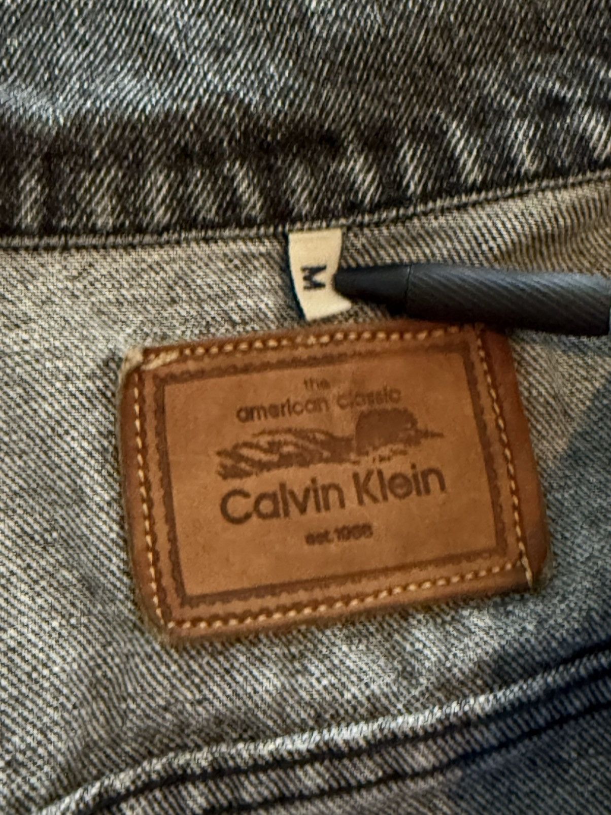 Calvin Klein Calvin Klein Cropped Denim Jacket Size M / US 6-8 / IT 42-44 - 3 Thumbnail