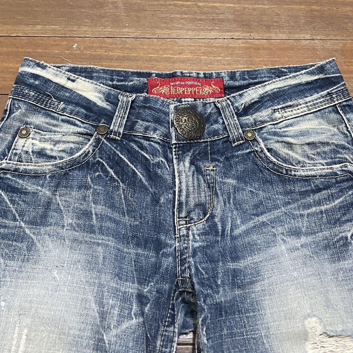 Japanese Brand Rare Vintage Japanese Brand Red Pepper Flared Jeans 1990s Size US 27 - 3 Thumbnail