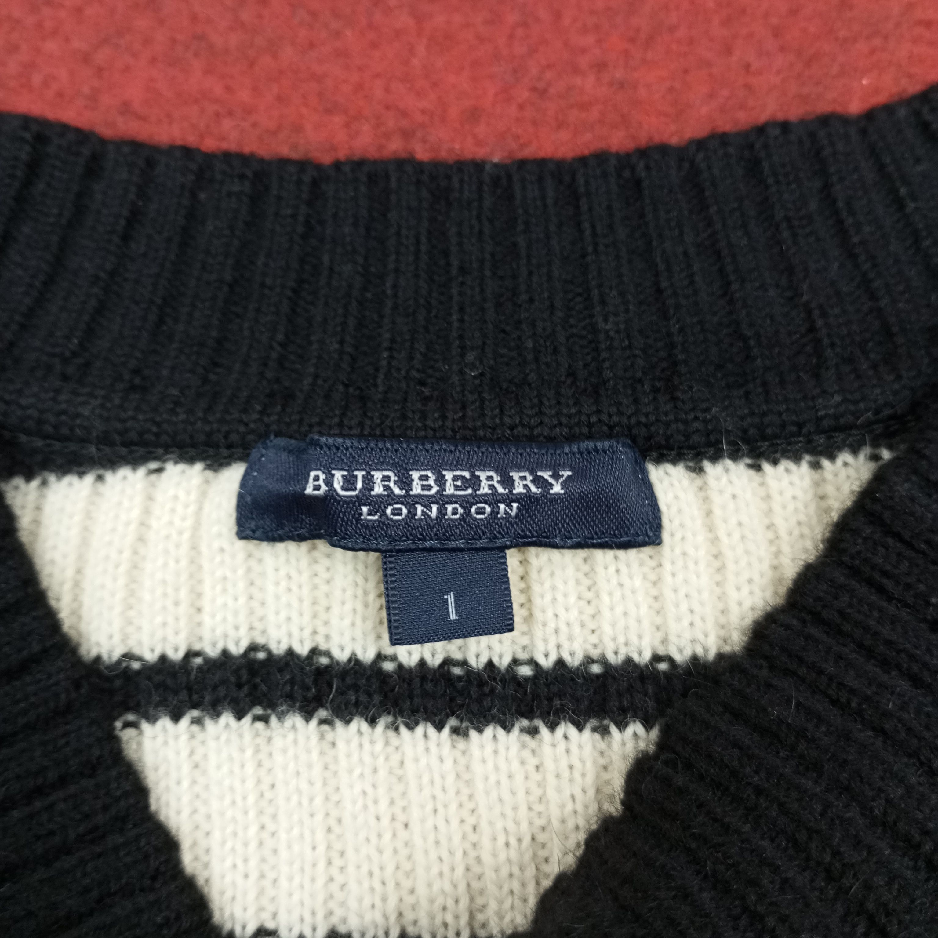 Burberry × Vintage Burberry London Fashion Style Tshirt Size XXS / US 00 / IT 34 - 7 Thumbnail