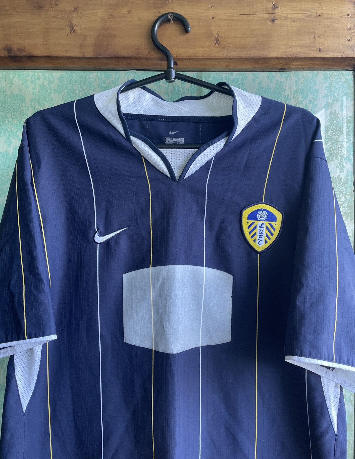 Nike LEEDS UNITED 2003/04 AWAY FOOTBALL SHIRT SOCCER JERSEY NIKE Size US M / EU 48-50 / 2 - 2 Thumbnail