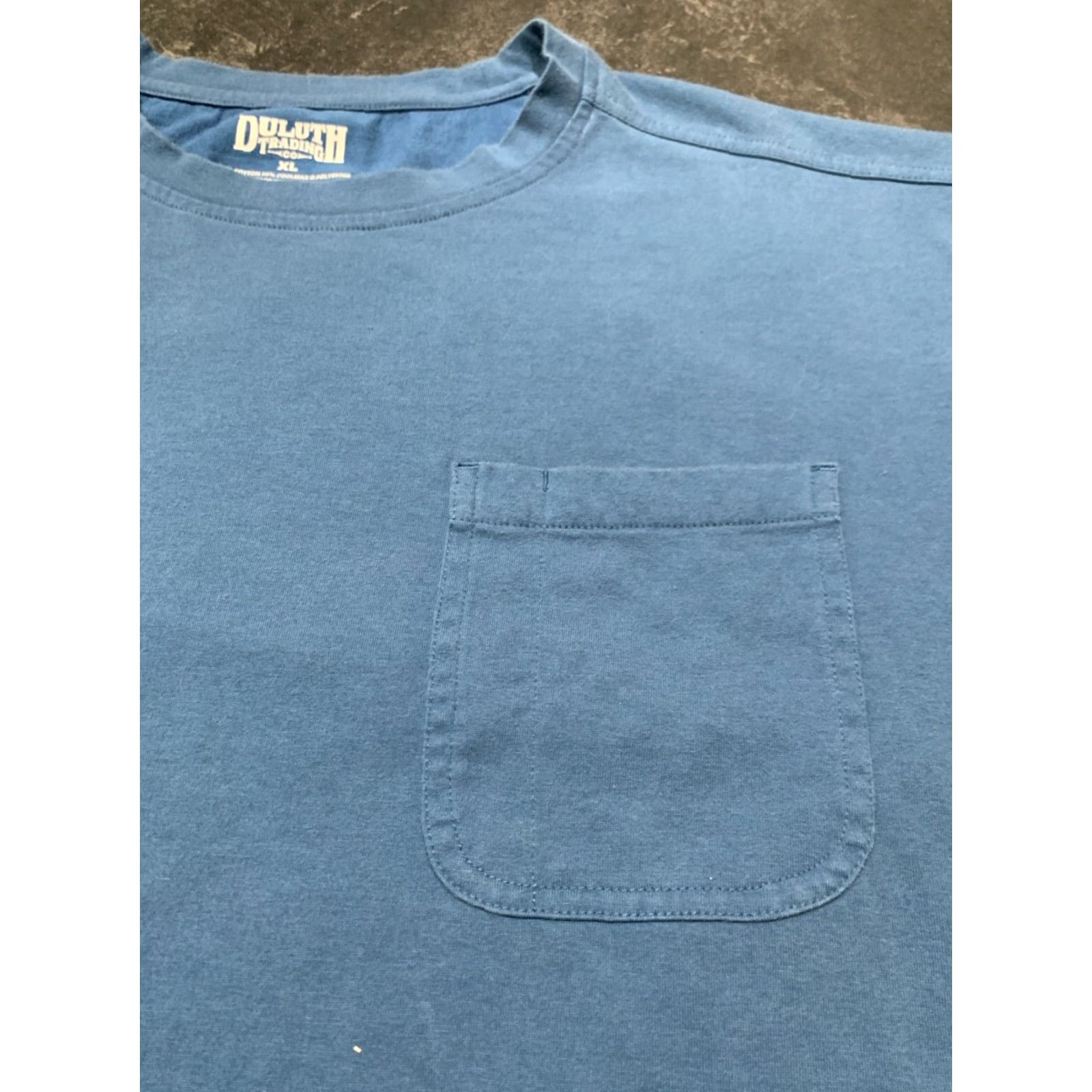 Duluth Trading Company DULUTH TRADING COMPANY Mens XL Blue Heavyweight Pocket T-Shirt Short Sleeve Crew Classic Outdoor Workwear Size US XL / EU 56 / 4 - 3 Thumbnail