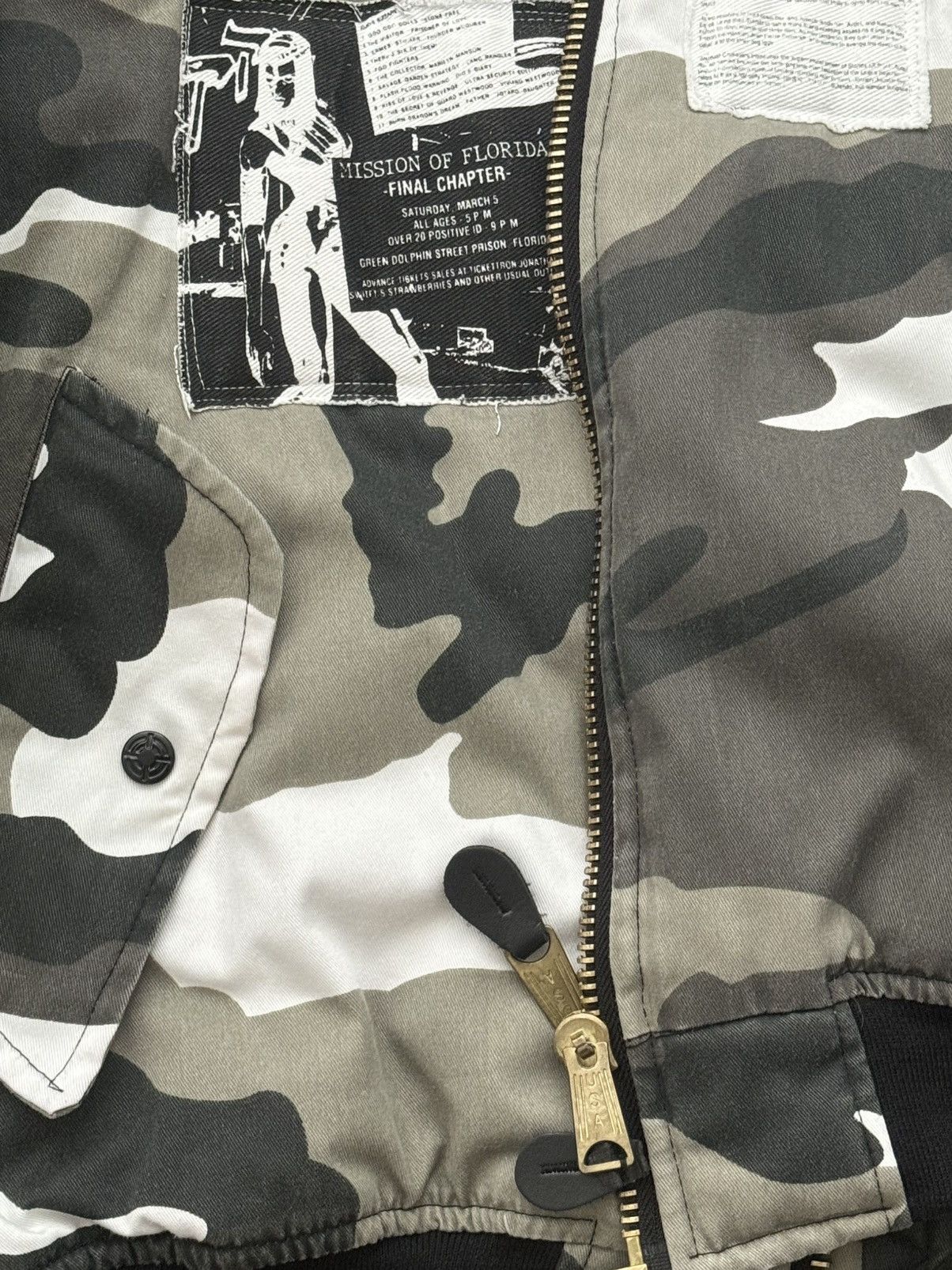 Rough Simmons Rough Simmons OG AW/19 Ora! Ora! Ora! JoJo Patch Bomber Size US L / EU 52-54 / 3 - 13 Thumbnail