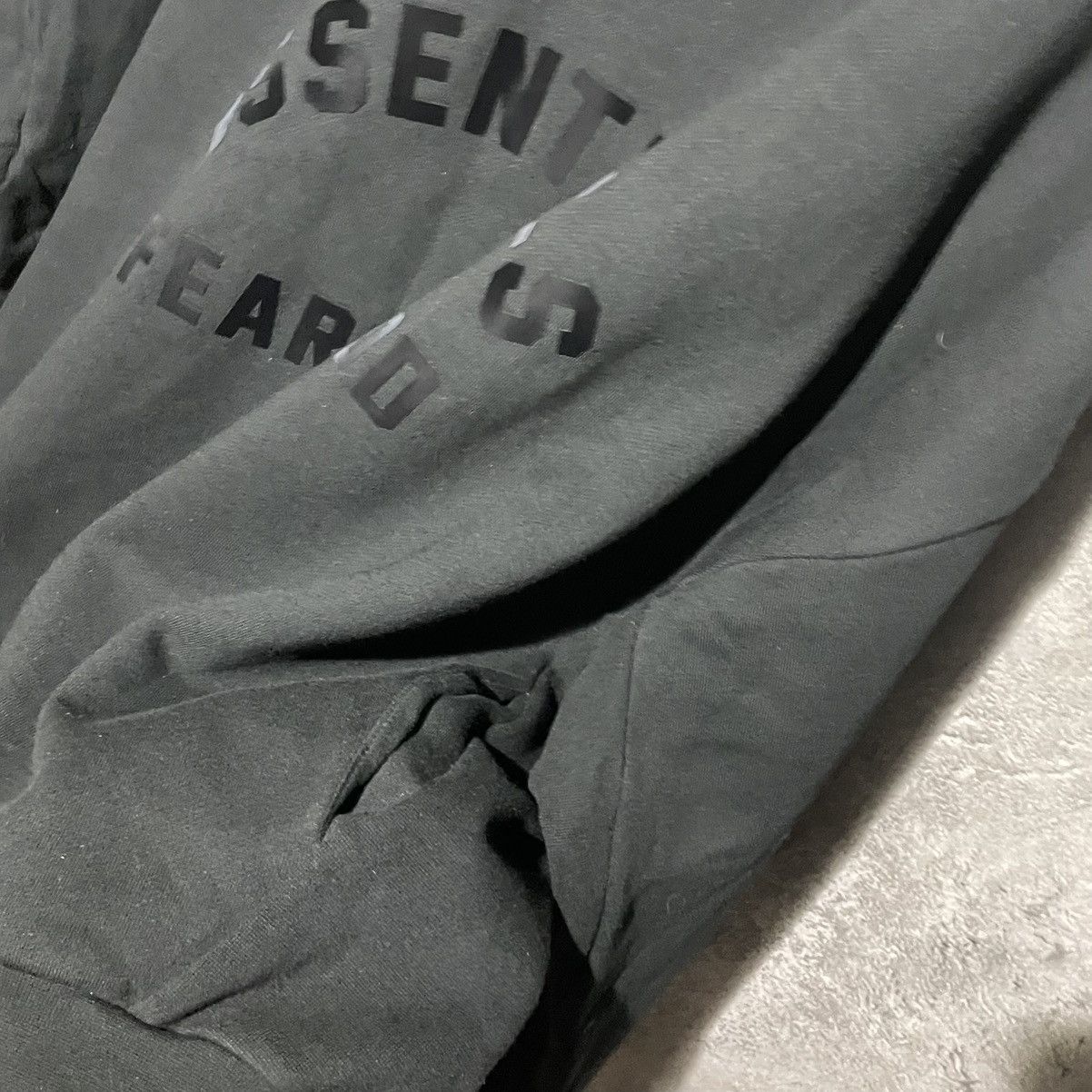 Fear of God Fear Of God Essentials Sweatshirt Big Logo Pullover Rare Size US L / EU 52-54 / 3 - 12 Thumbnail