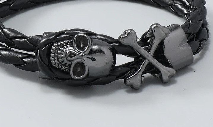 Jewelry × Leather Black Leather Goth Skull Bracelet Size ONE SIZE - 3 Thumbnail