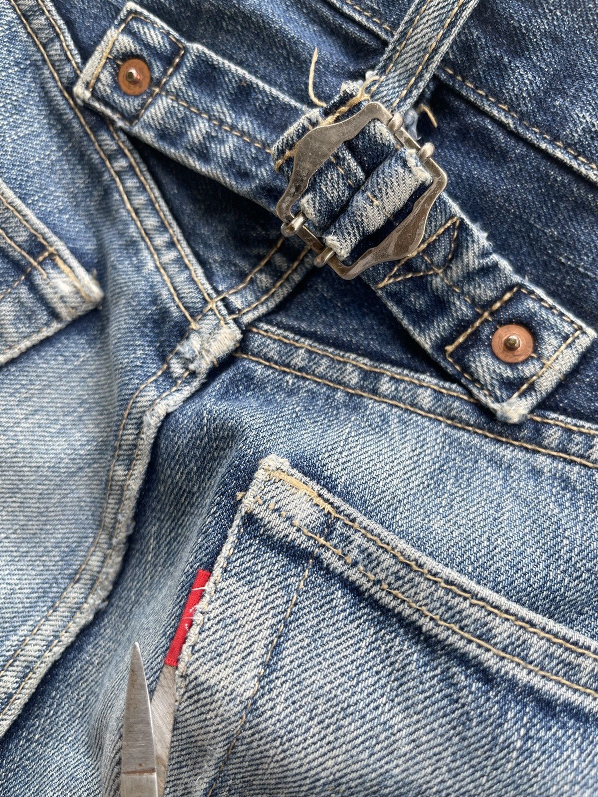 Japanese Brand Vintage Japanese Distressed Buckleback Selvedge Jeans Size US 30 / EU 46 - 6 Thumbnail