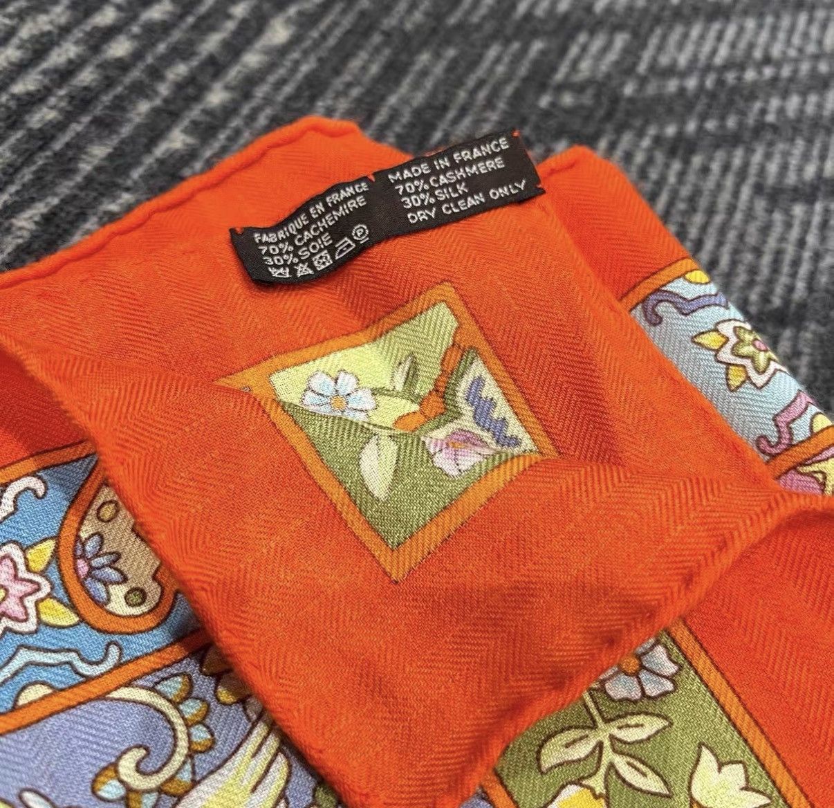 Hermes Hermès Bird & Flower Garden Cashmere Silk Scarf Shawl J42 Size ONE SIZE - 4 Thumbnail