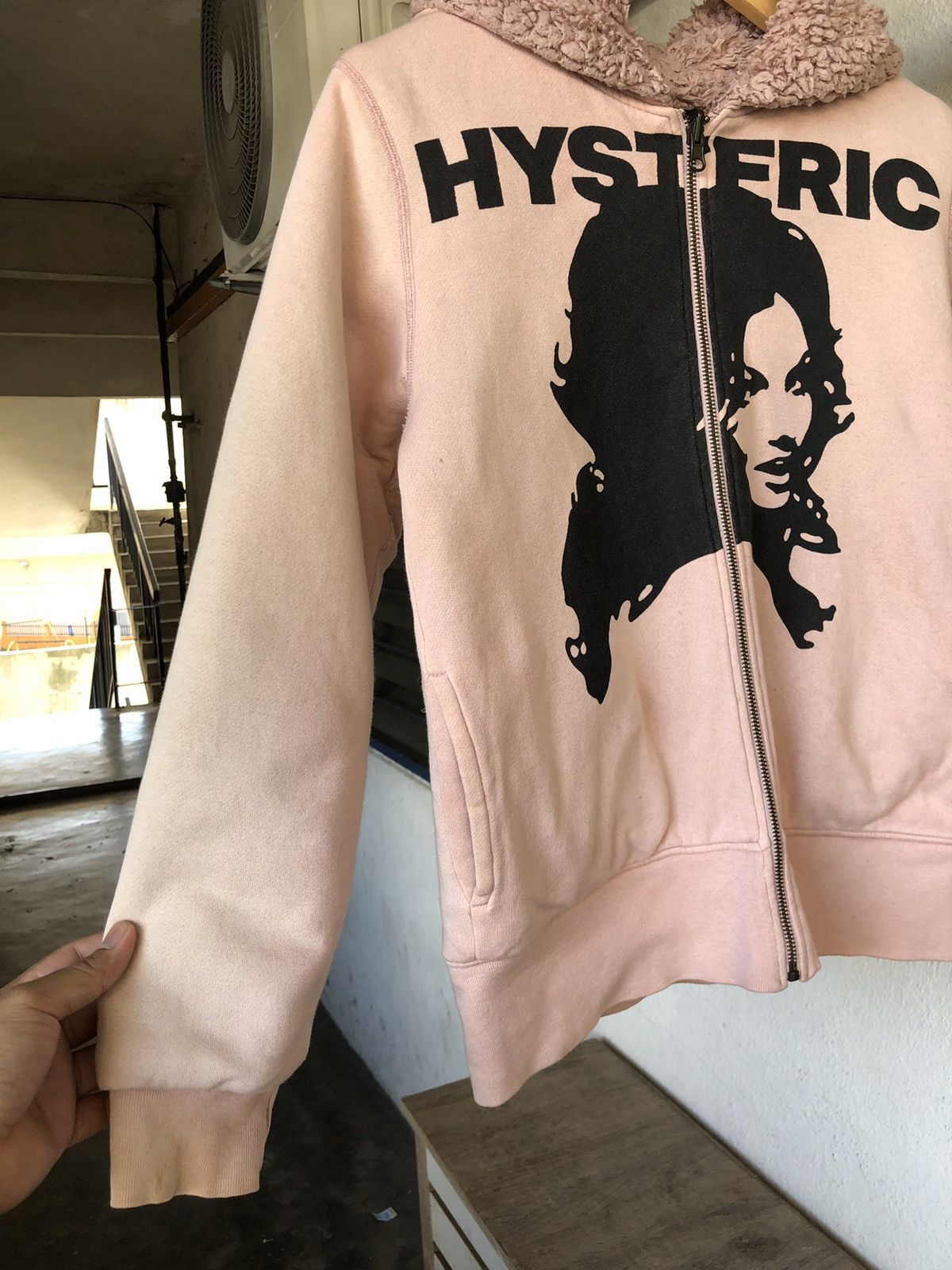 Hysteric Glamour Rare🔥 Vintage Hysteric Glamour Big Logo Distressed Hoodie Size M / US 6-8 / IT 42-44 - 7 Thumbnail