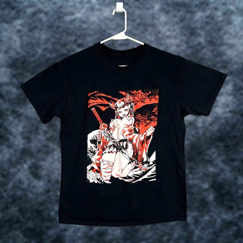 Vintage VINTAGE Anime Female Body Slayer T-Shirt Mens Adult Medium Black Size US M / EU 48-50 / 2 - 1 Thumbnail