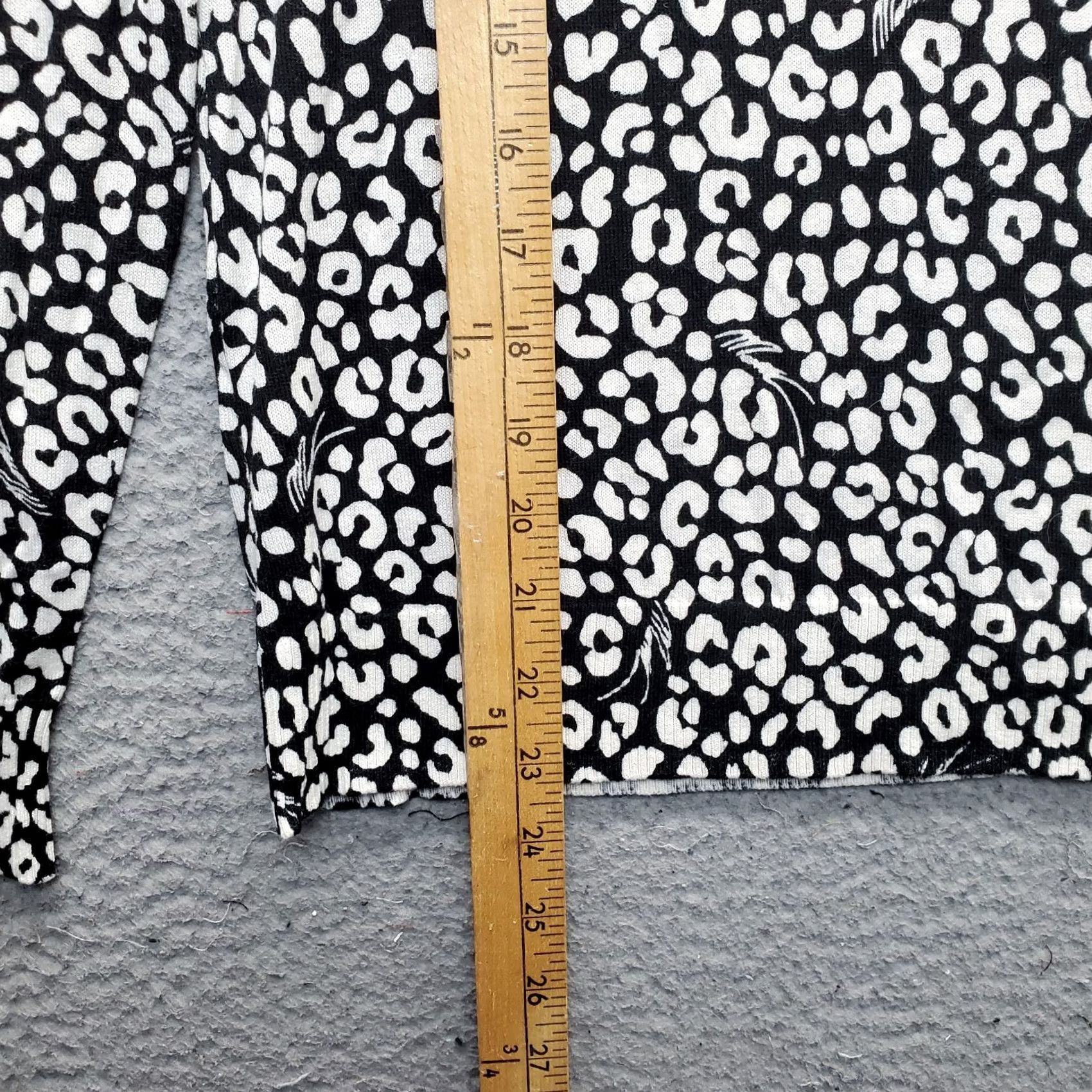 Michael Kors Michael Kors Sweater Womens XS Multi Leopard Print Crew Neck Pullover MH96NTCDTE Size XS / US 0-2 / IT 36-38 - 3 Thumbnail