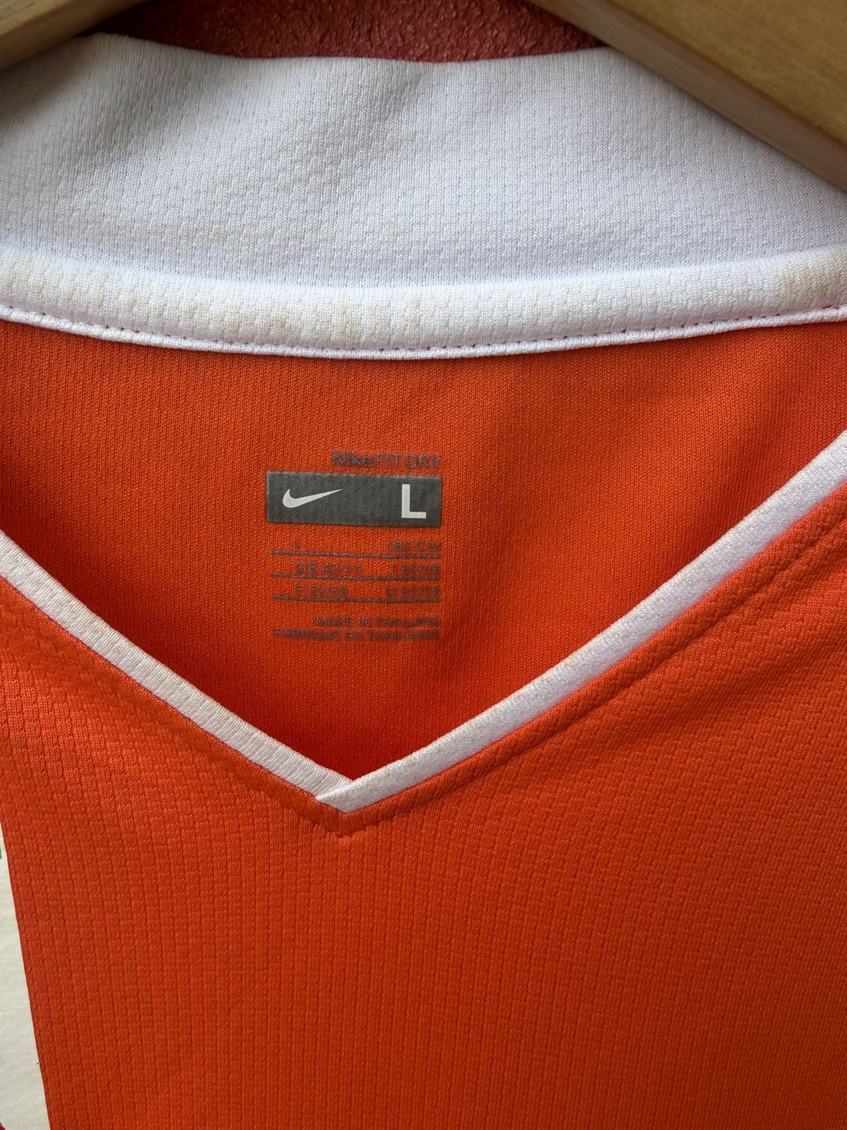 Umbro Austria Wein Fussballklub Size US L / EU 52-54 / 3 - 5 Thumbnail