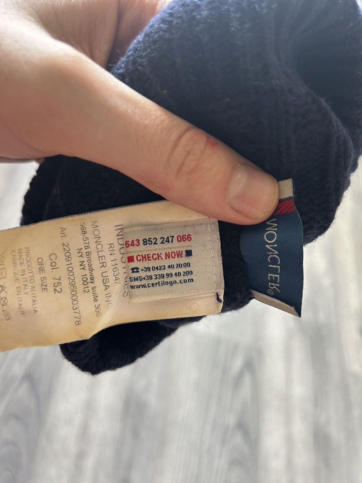 Moncler Navy Logo Cable Knit Beanie Size ONE SIZE - 4 Thumbnail