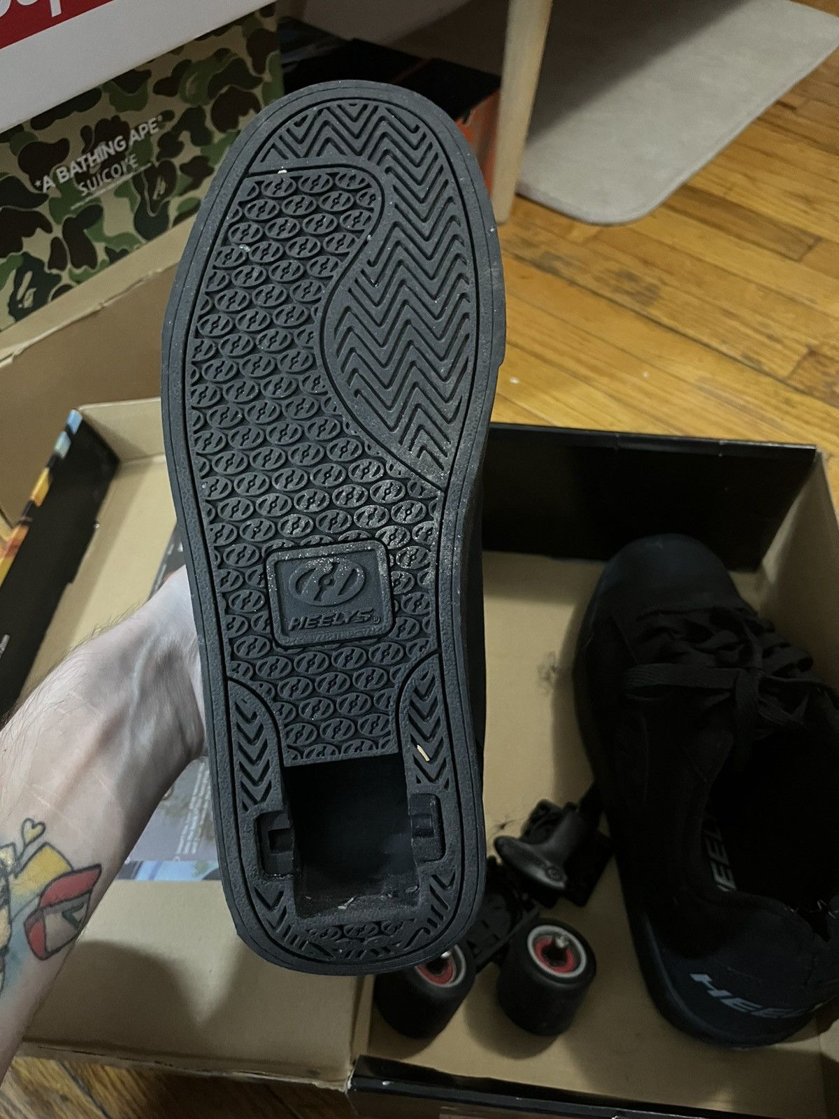 Heelys Black heelys low top sneakers Size US 10 / EU 43 - 6 Thumbnail