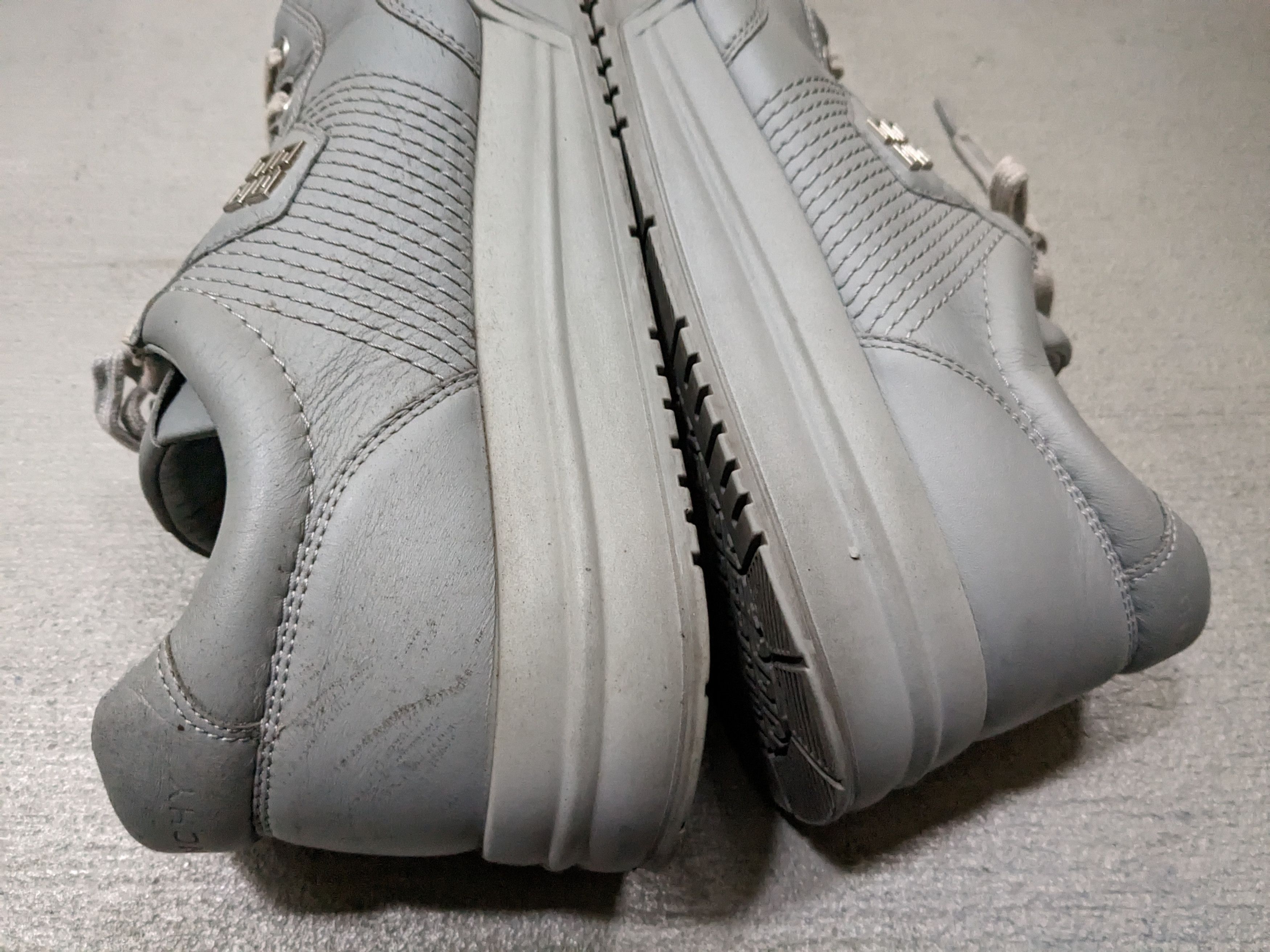 Givenchy Givenchy G4 Sneakers Gray 9 42 Leather Matthew Williams Size US 9 / EU 42 - 8 Thumbnail
