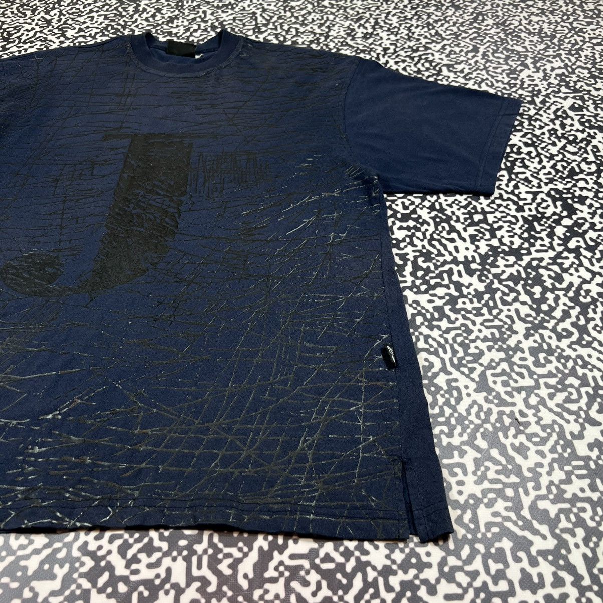 Gianfranco Ferre Vintage 90s Gianfranco Ferre Abstract Logo Luxury T-shirt Size US L / EU 52-54 / 3 - 9 Thumbnail
