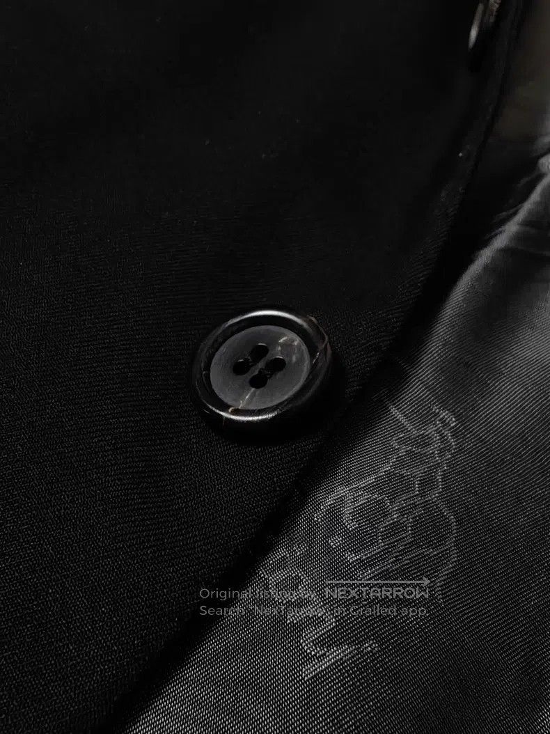 Brioni Brioni Wool and silk vest two-piece suit Size US S / EU 44-46 / 1 - 9 Thumbnail