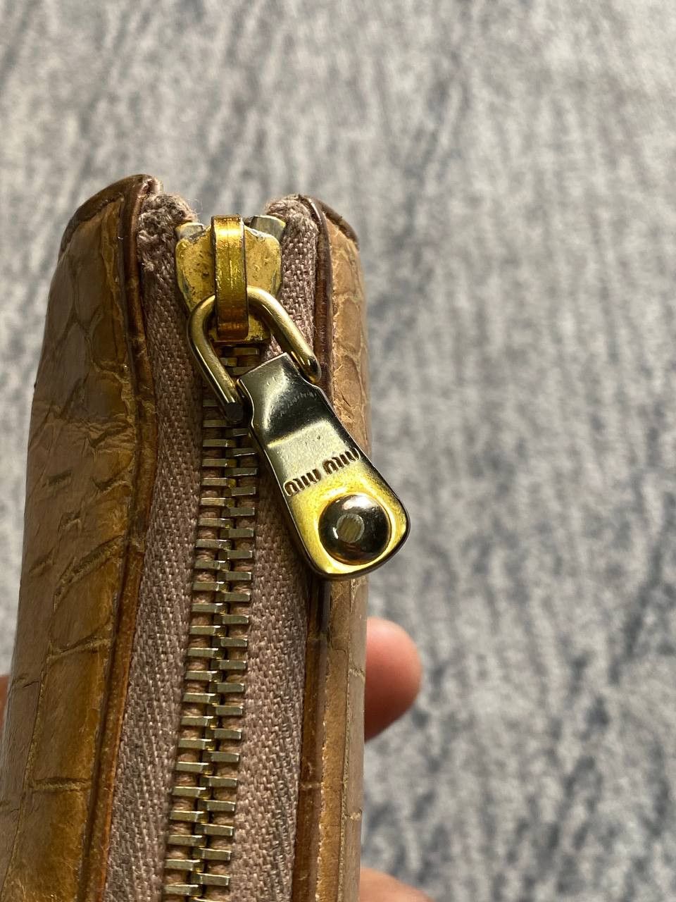 Miu Miu × Prada × Vintage Miu Miu Crocs Embossed Long Zip Wallet Size ONE SIZE - 5 Thumbnail
