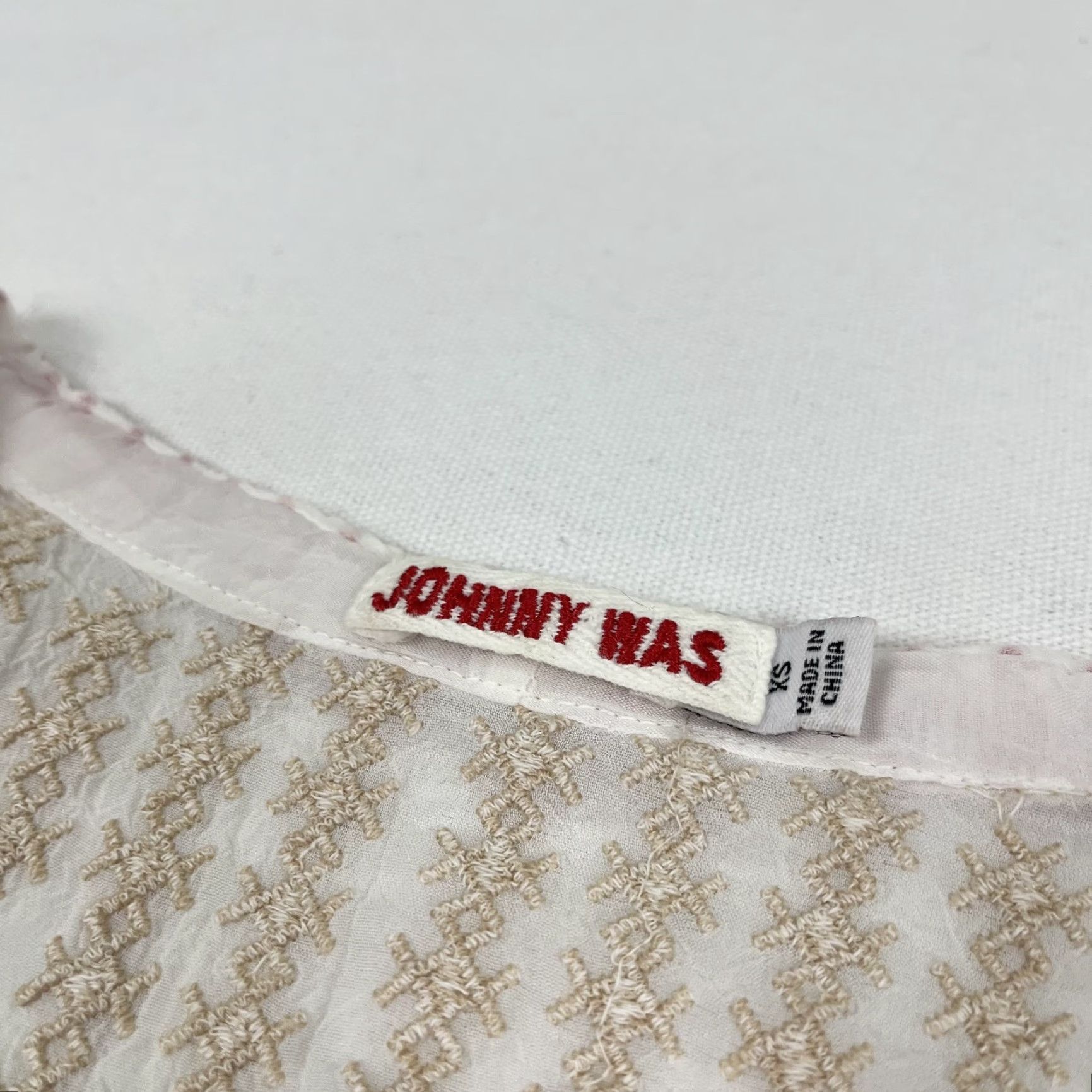 Johnny Was VINTAGE Johnny Was Tunic Top Blouse Womens XS White Dragonfly Embroidered Boho Novelty Size XS / US 0-2 / IT 36-38 - 3 Thumbnail