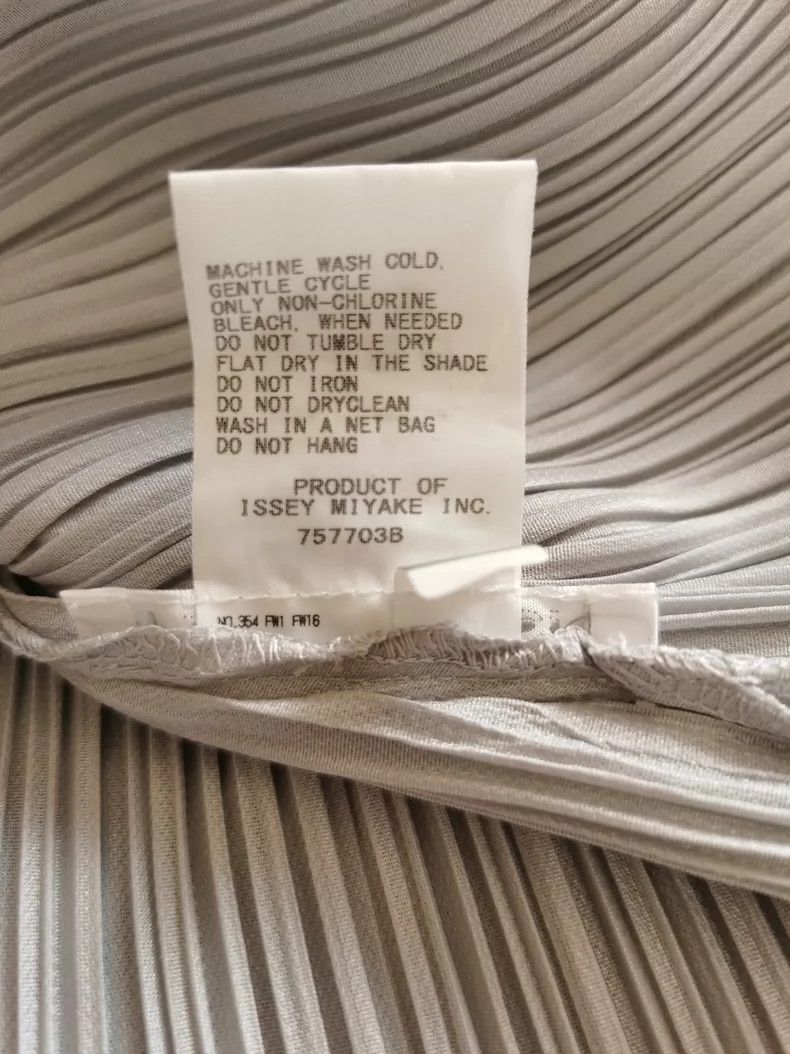 Issey Miyake Issey Miyake size:2 Grey pleated button-up dress Size XS / US 0-2 / IT 36-38 - 7 Thumbnail