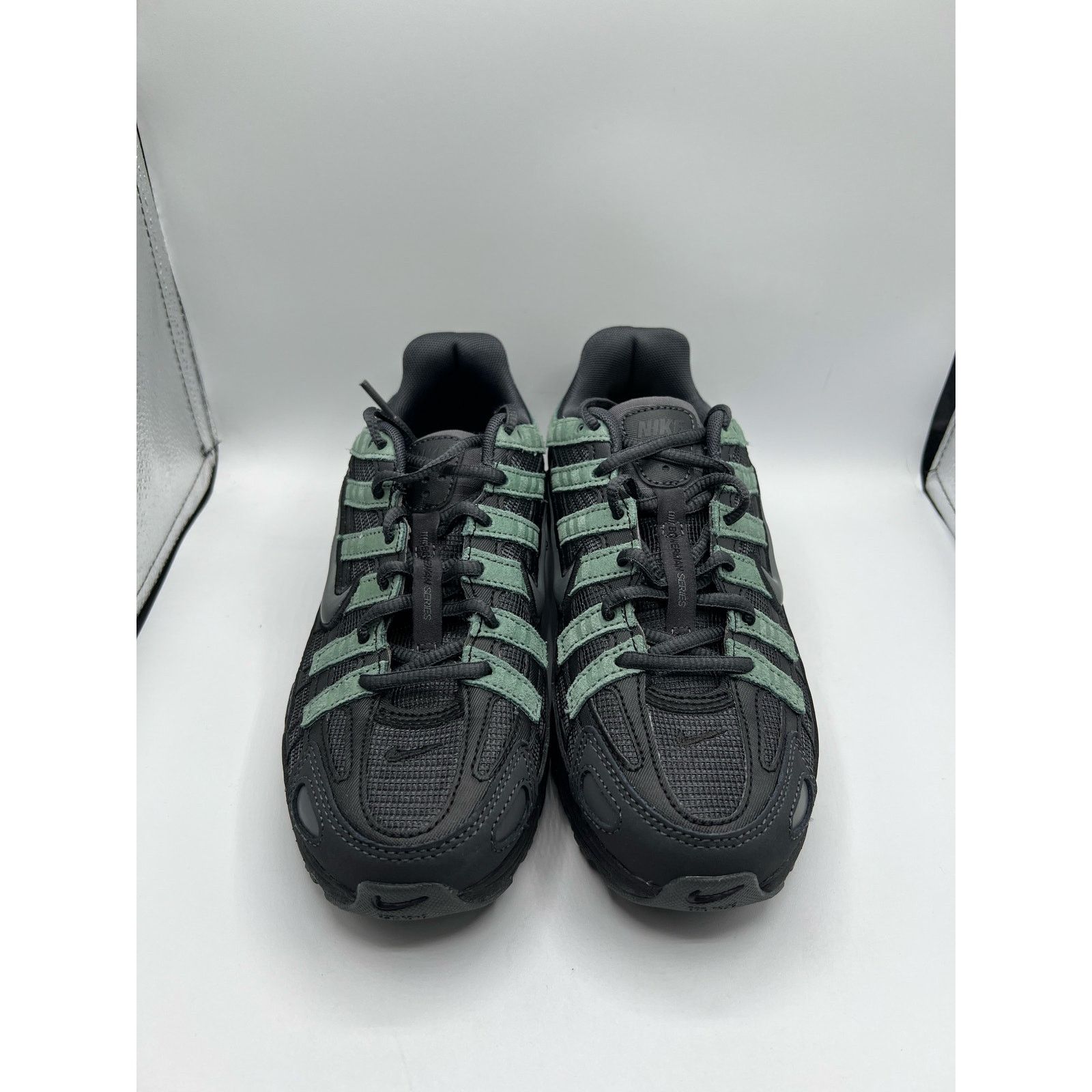 Nike Nike P-6000 “Anthracite Clay Green” size 5.5Y/7 womens Size US 5.5 / EU 38 - 2 Thumbnail