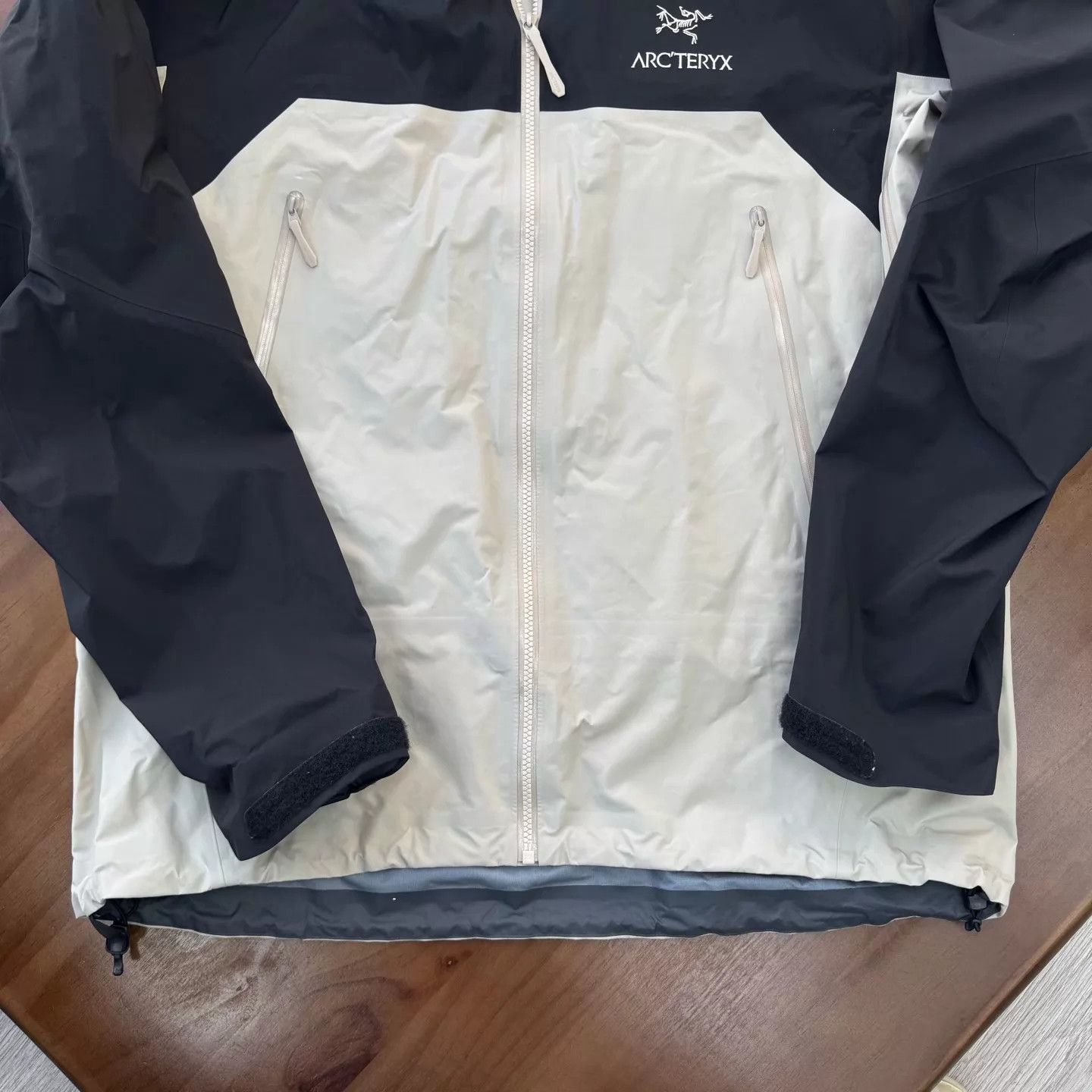 Arc'teryx Arc'teryx BETA AR Cordovan 2-tone XL Mint minor stain Size US XL / EU 56 / 4 - 4 Thumbnail