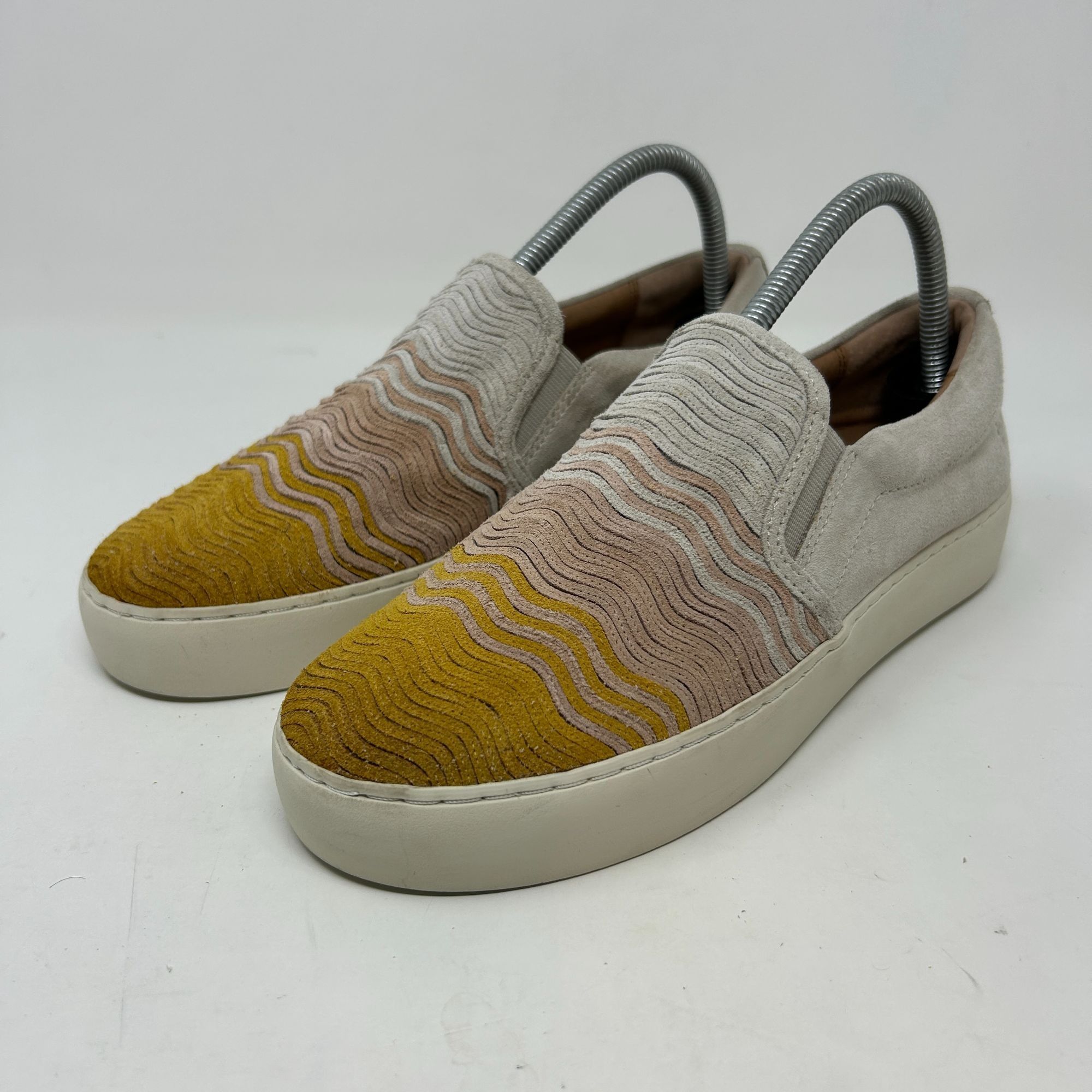 Frye Frye Women's Lena Wave Slip On Sneaker suede Textured Slip-O Size US 8 / IT 38 - 6 Thumbnail