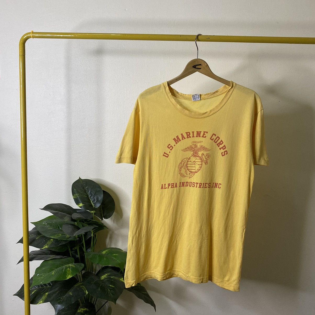 Alpha Industries × Vintage Vintage Y2K Alpha Industries x US Marine Corps Tee Size US M / EU 48-50 / 2 - 1 Thumbnail