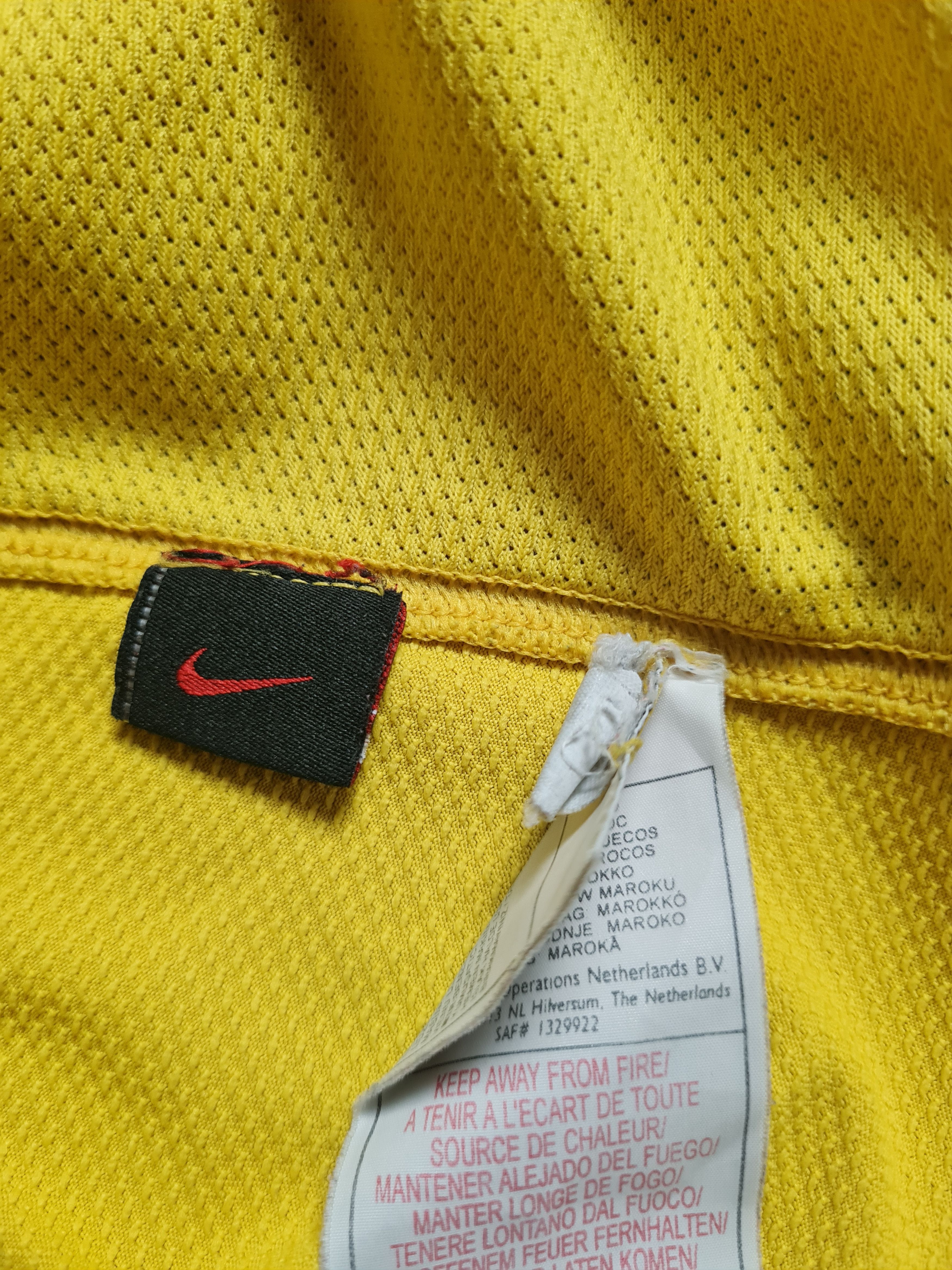 Nike Rare Soccer shirt Nike Brazil 2006-2008 Football Jersey Size US S / EU 44-46 / 1 - 8 Thumbnail