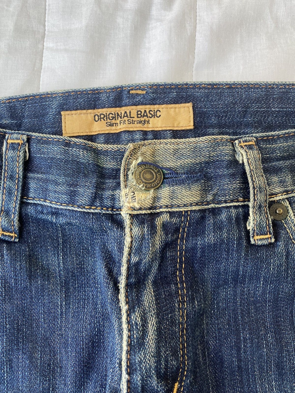 Japanese Brand VINTAGE UNIQLO JAPAN DISTRESSED DENIM JEANS UNDERCOVER STYLE Size US 30 / EU 46 - 9 Thumbnail