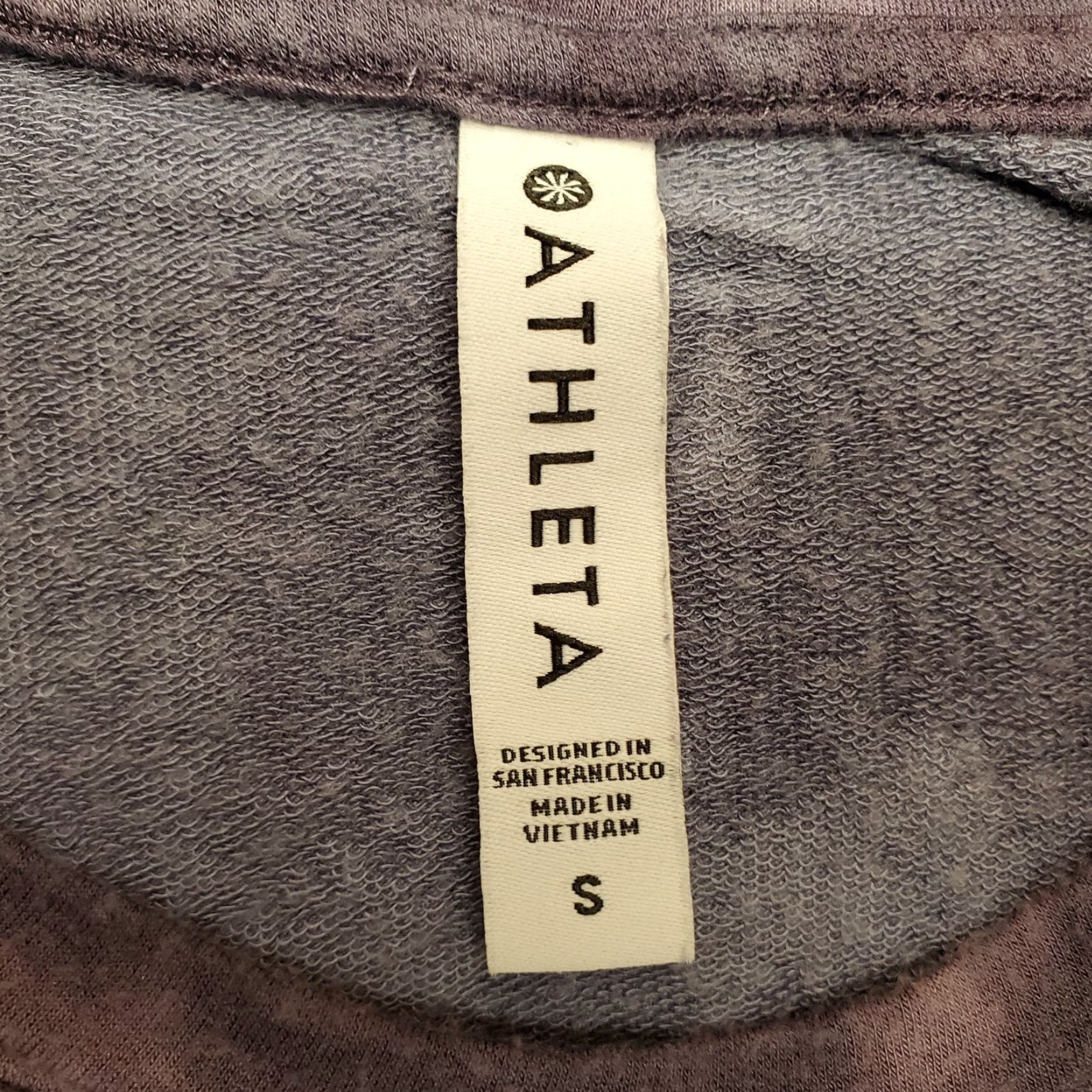 Athleta VINTAGE Athleta Shirt Top Womens Small Purple Camo Modal Performance Stretch Blend Tee Size S / US 4 / IT 40 - 3 Thumbnail