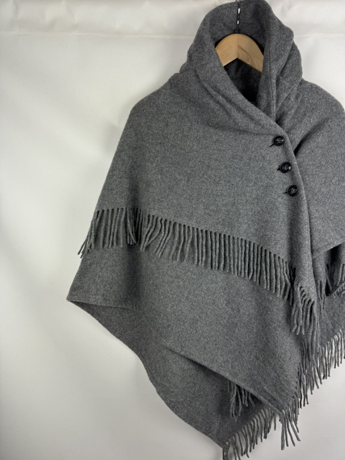 Japanese Brand Rope Ladies Japanese Wool Cape Poncho With Fringe Size ONE SIZE - 2 Thumbnail