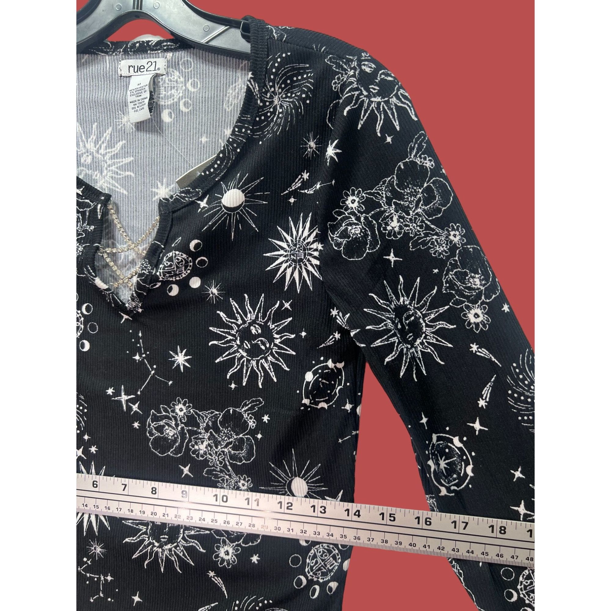 rue21 Rue 21 - Women's Long Sleeve Pullover Blouse - Black - Mediu Size M / US 6-8 / IT 42-44 - 4 Thumbnail