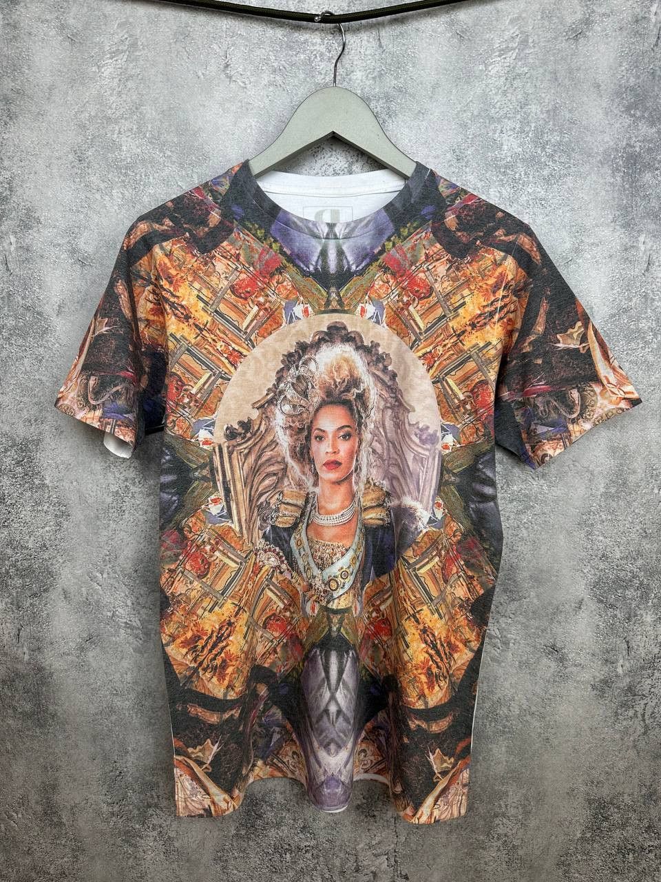 Beyonce Beyonce Renaissance Tour Baroque All Over Print T-Shirt Size US M / EU 48-50 / 2 - 1 Thumbnail